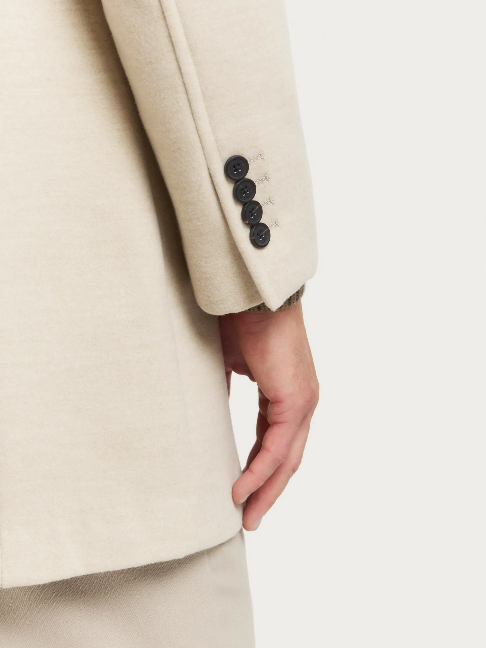 Cappotto Moon Invernale - Design Moderno di Alvaro Moreno | Edizione Outlet Esclusiva
