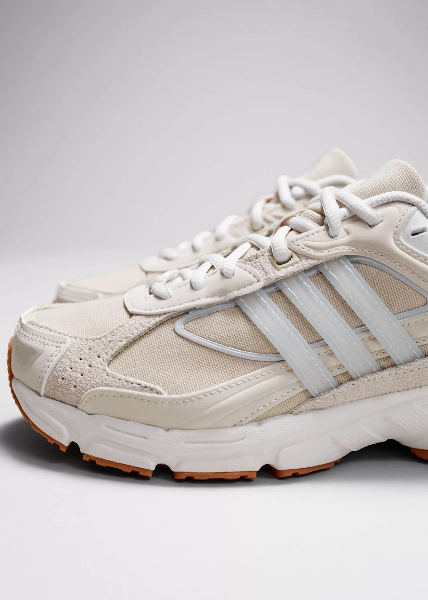 Scarpe Adidas Originals Response CL in collaborazione con & Other Stories - Tonalità Sabbia Chiaro