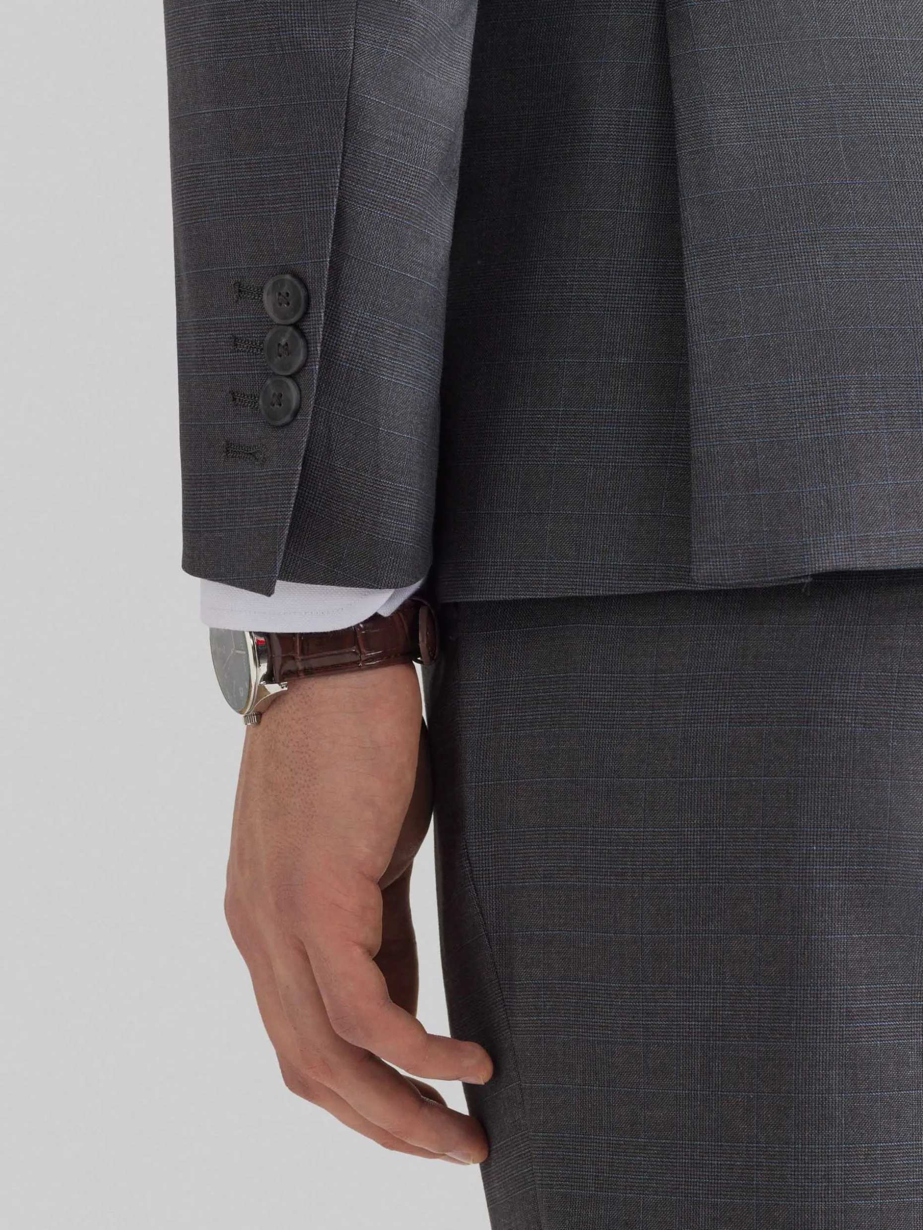 Negozio Alvaro Moreno · Collezione Gales Americana Milano | Stile Iconico e Comfort Moderno