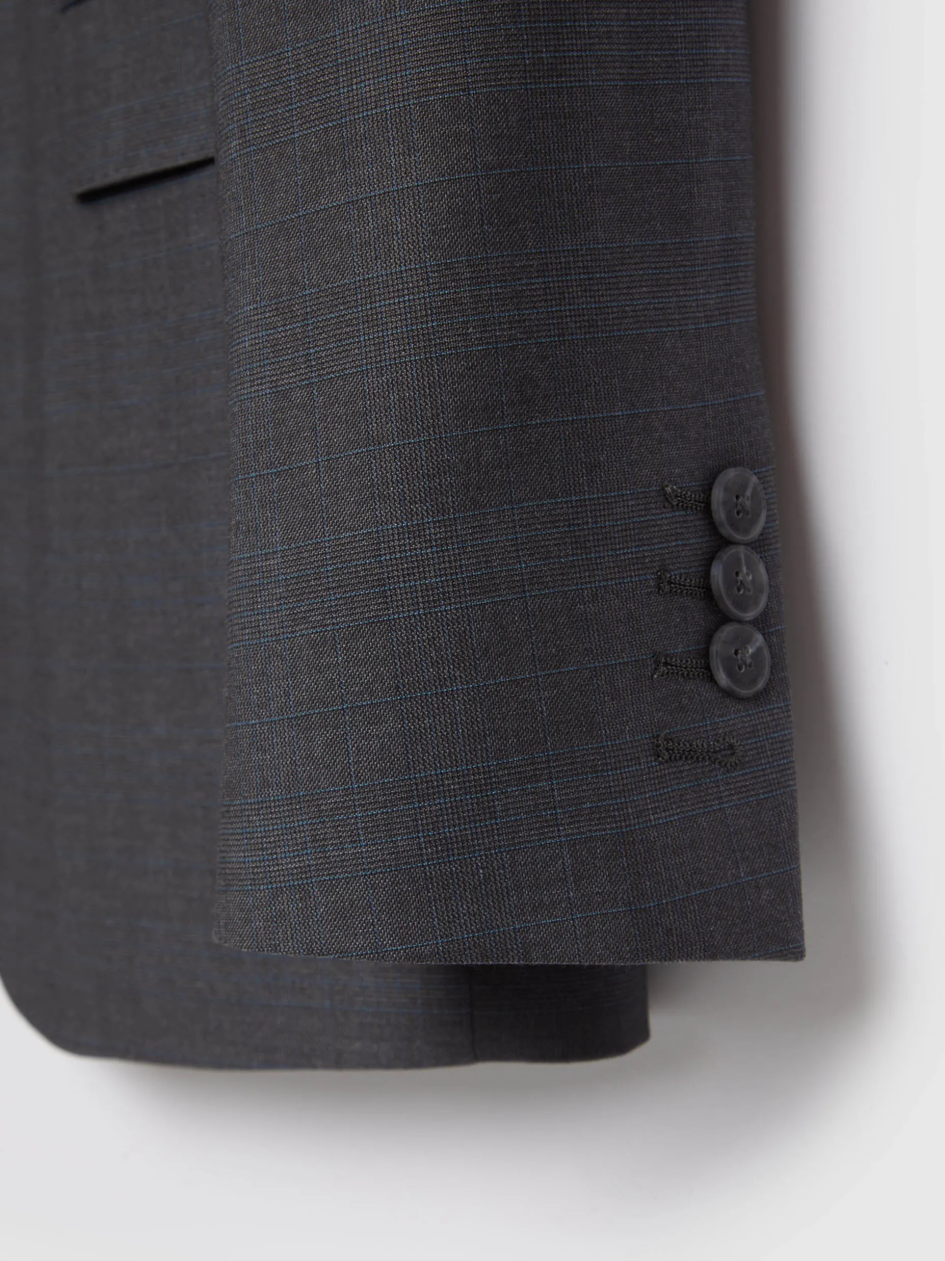 Negozio Alvaro Moreno · Collezione Gales Americana Milano | Stile Iconico e Comfort Moderno