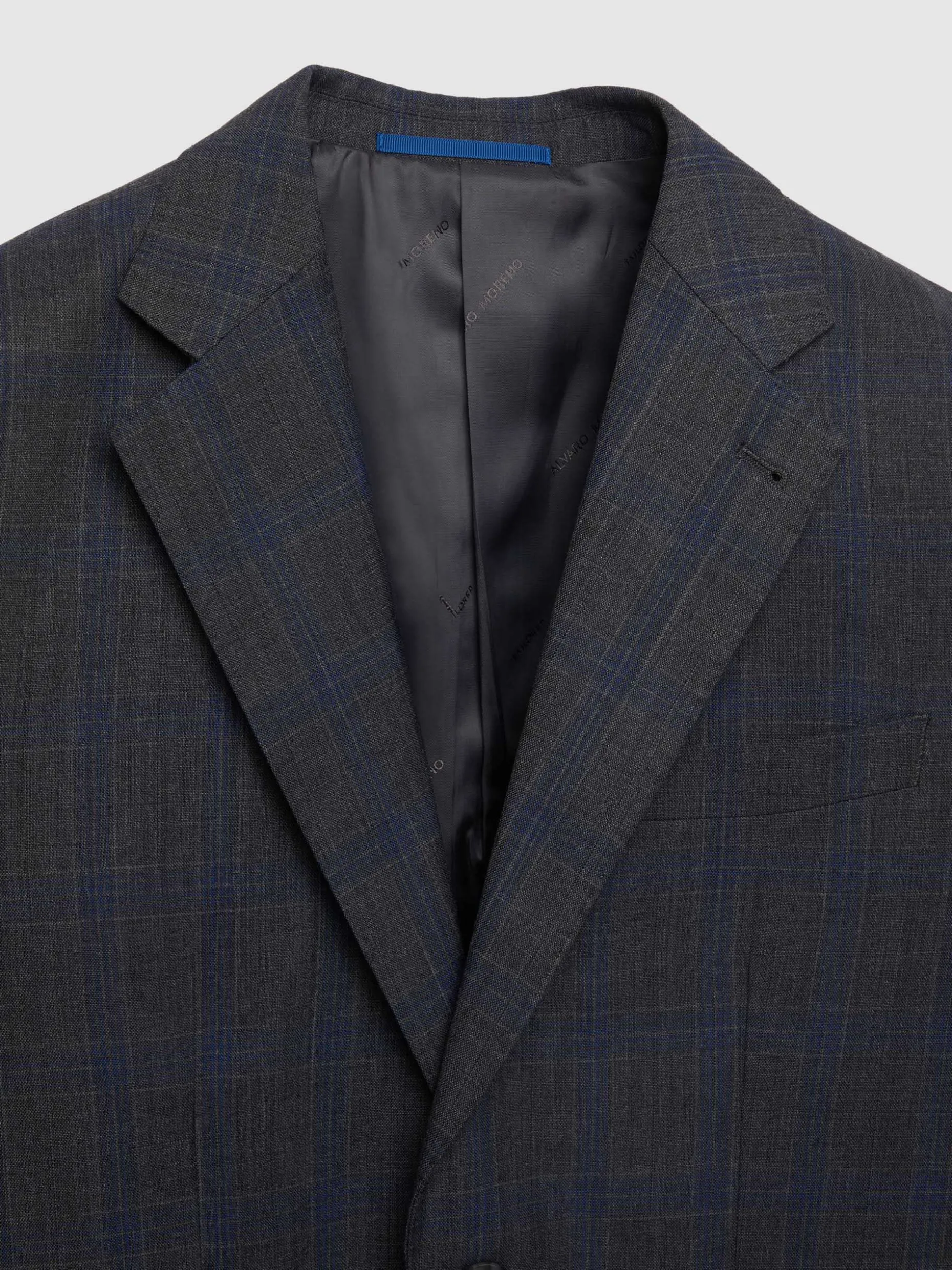 Negozio Alvaro Moreno - Collezione Gales Napoli: Stile Americana Autentico con Tocco Artigianale