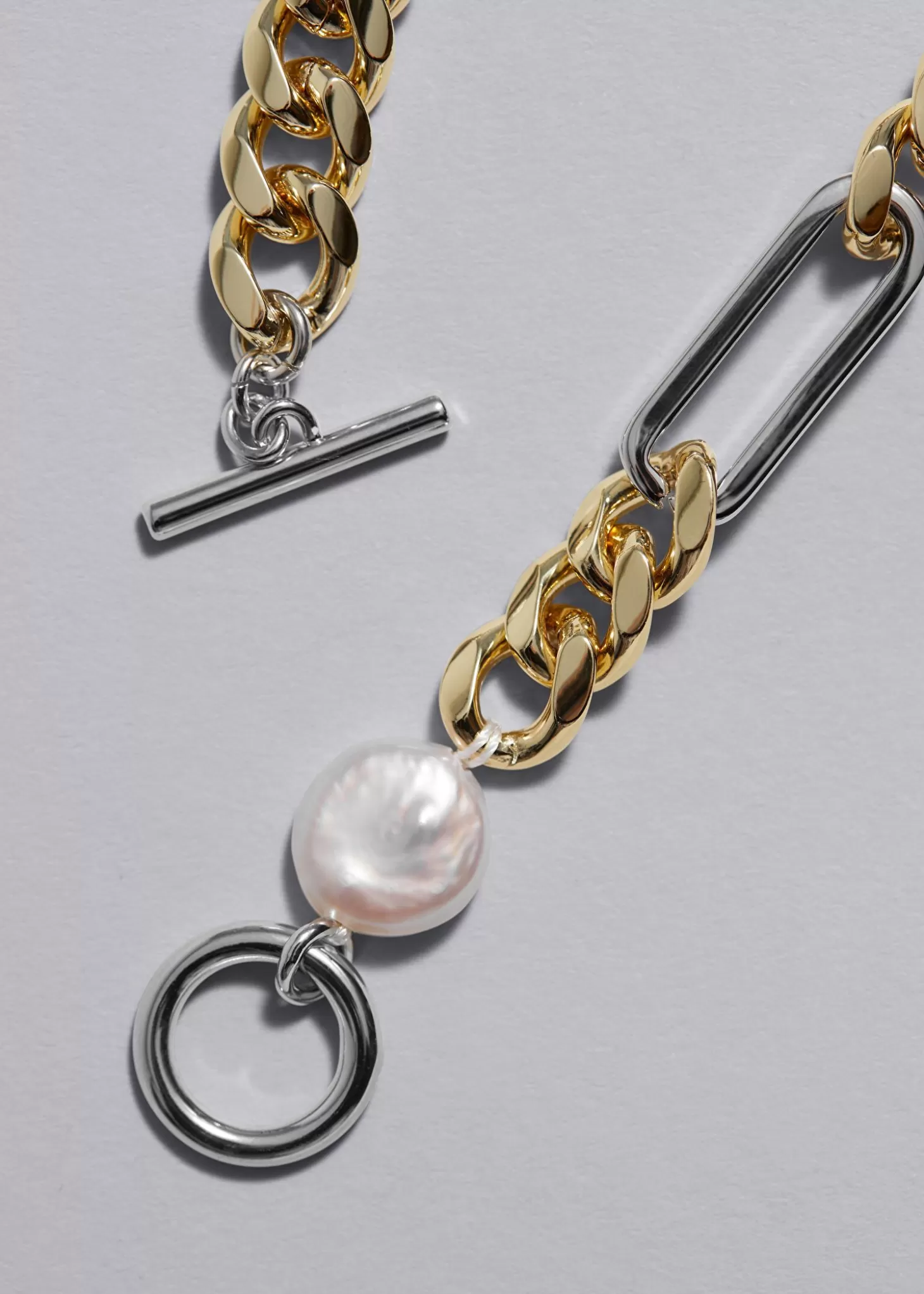 Collana Elegante in Oro 18k con Design Acero Naturale - Gioielli Minimalisti by Store & Other Stories