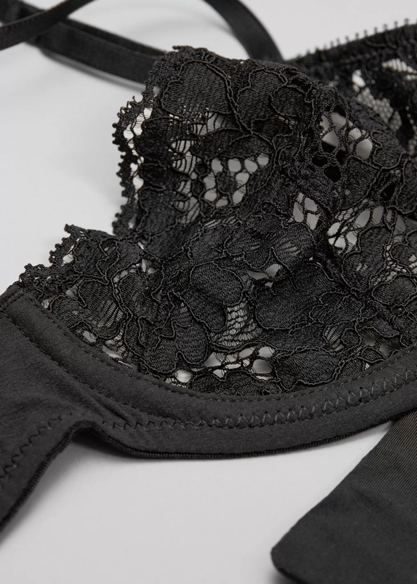 Reggiseno Con Ferretto Fiore Biondo Nero - Offerte Imperdibili da & Other Stories