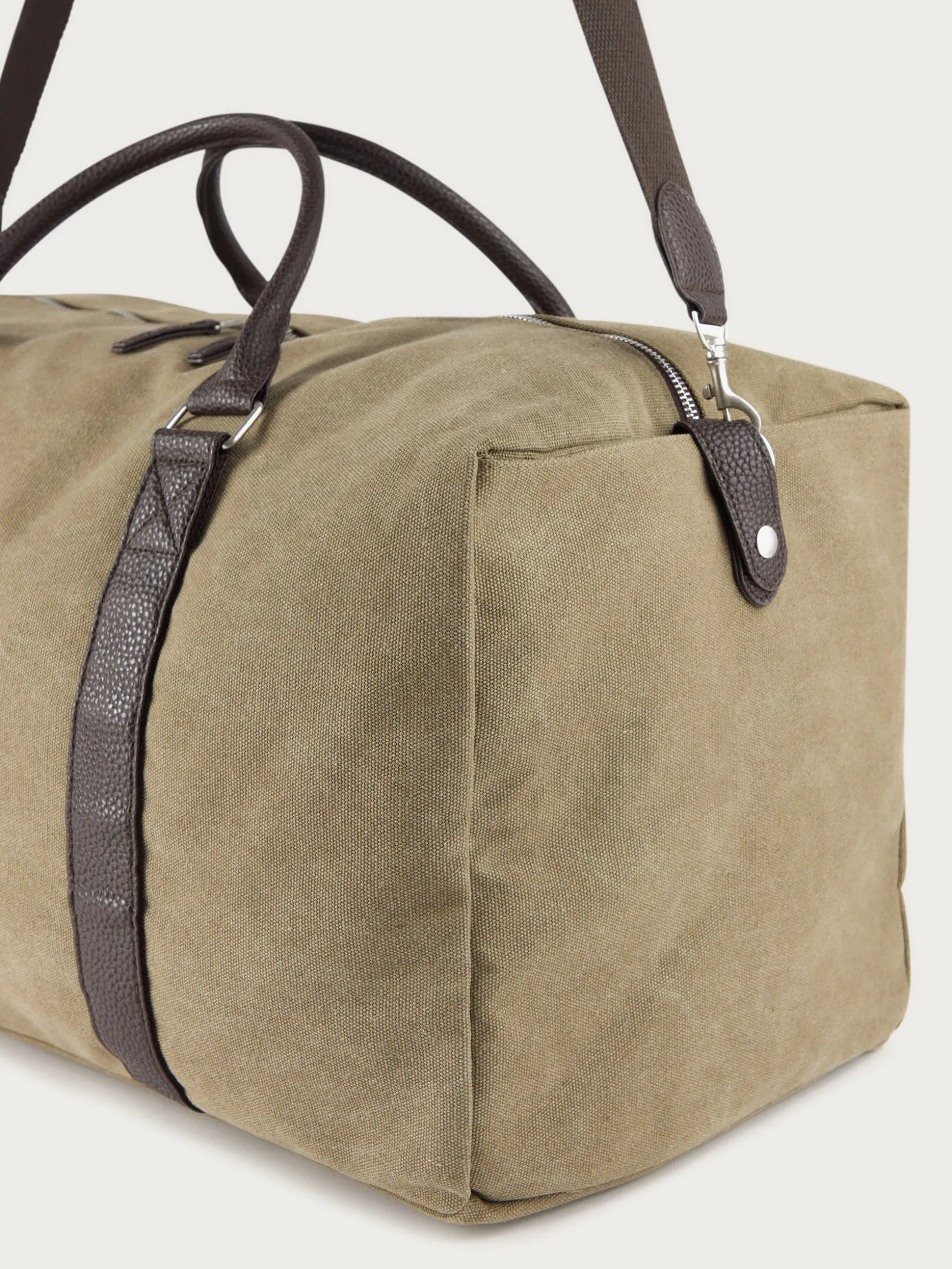 Borsa Nolan – Elegante e Funzionale con Nuovo Design di Alvaro Moreno, Ideale per Uso Quotidiano e Occasioni Speciali