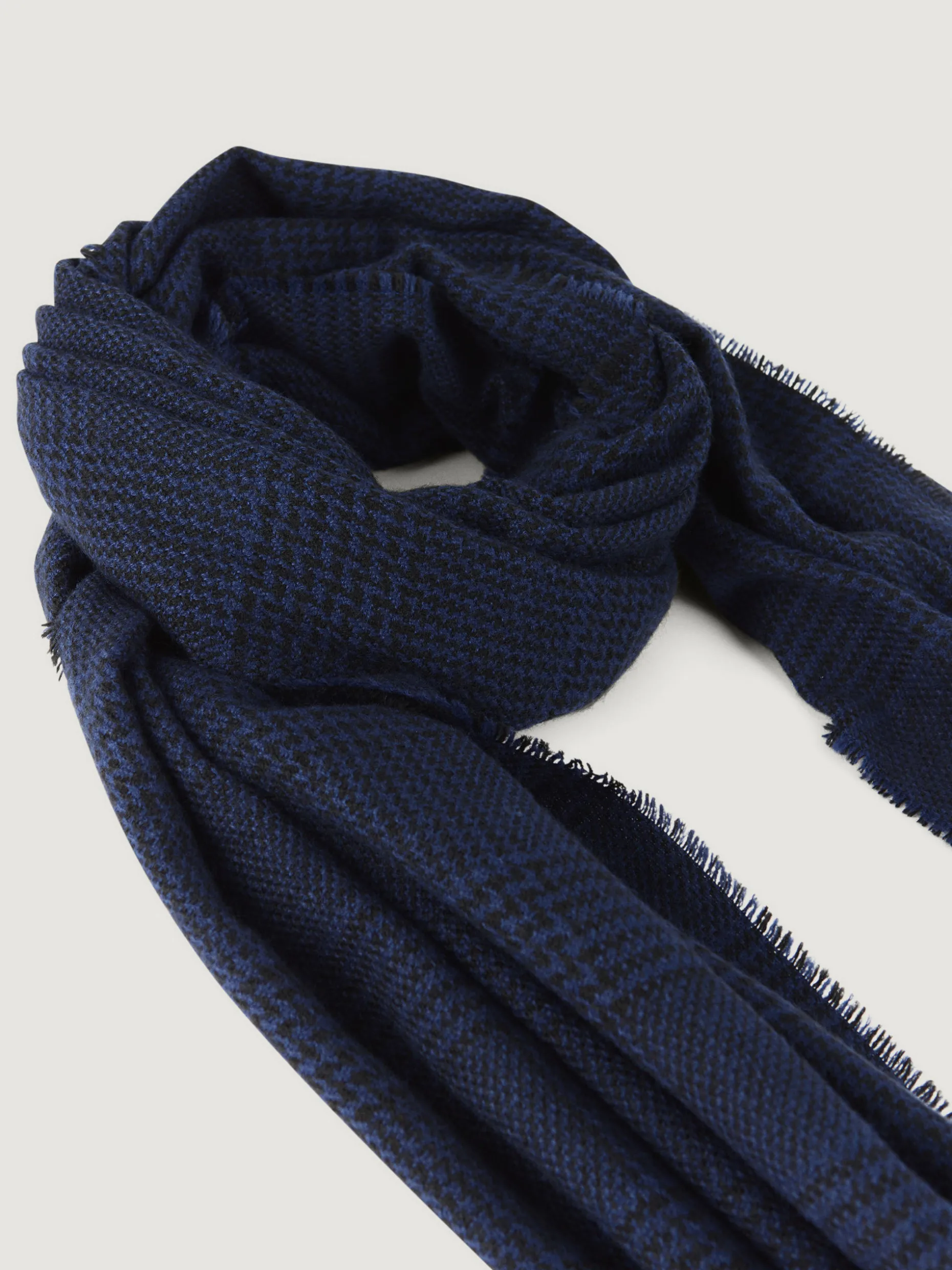 Sciarpa Uomo in Lana Quadretti Classici - Firma di Álvaro Moreno, Elegante e Morbida Accessorio Stilato Autunno/Inverno