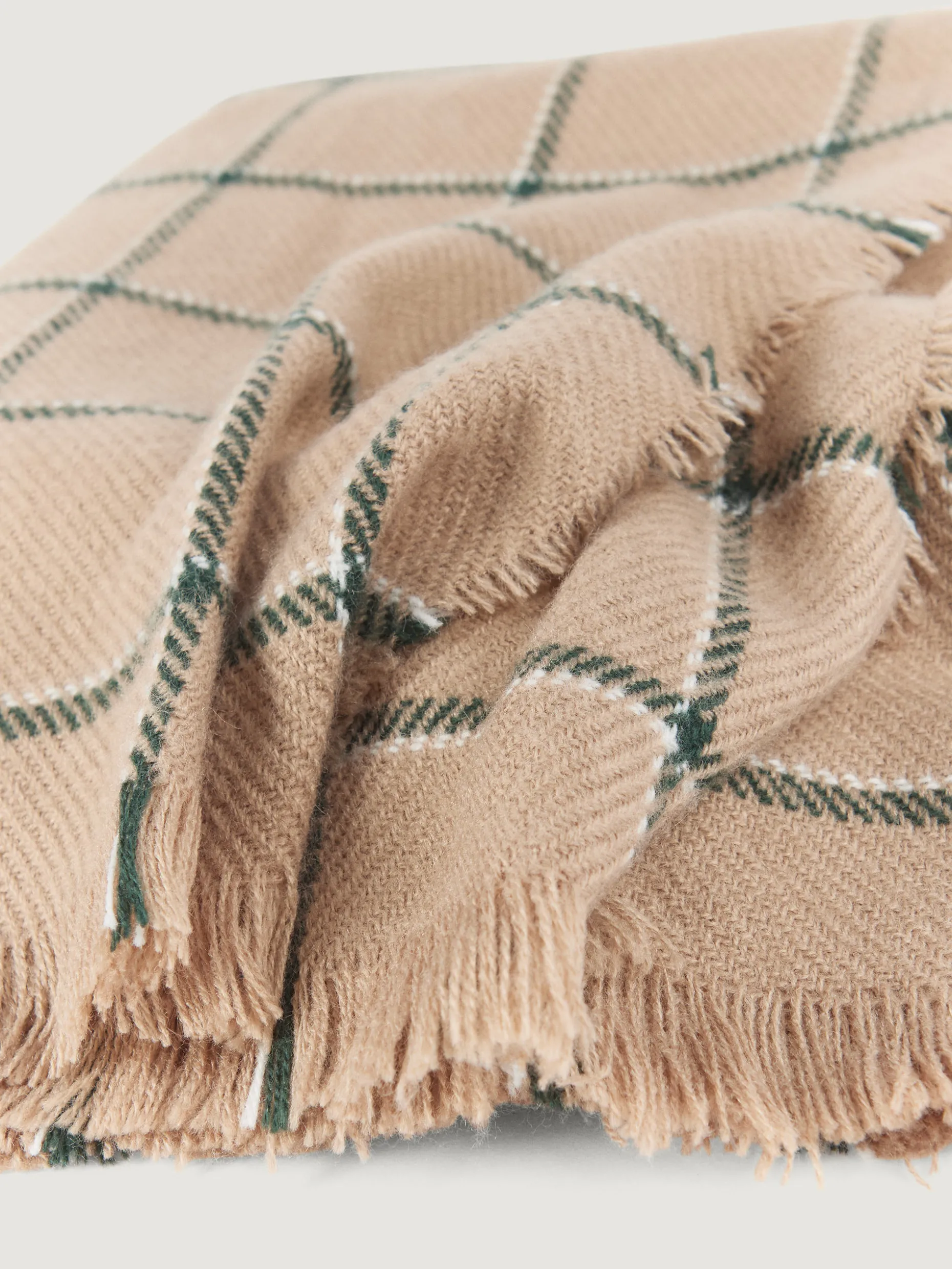 Sciarpa Inverno Motivo Quadri - Marrone Cioccolato | Design Elegante di Alvaro Moreno