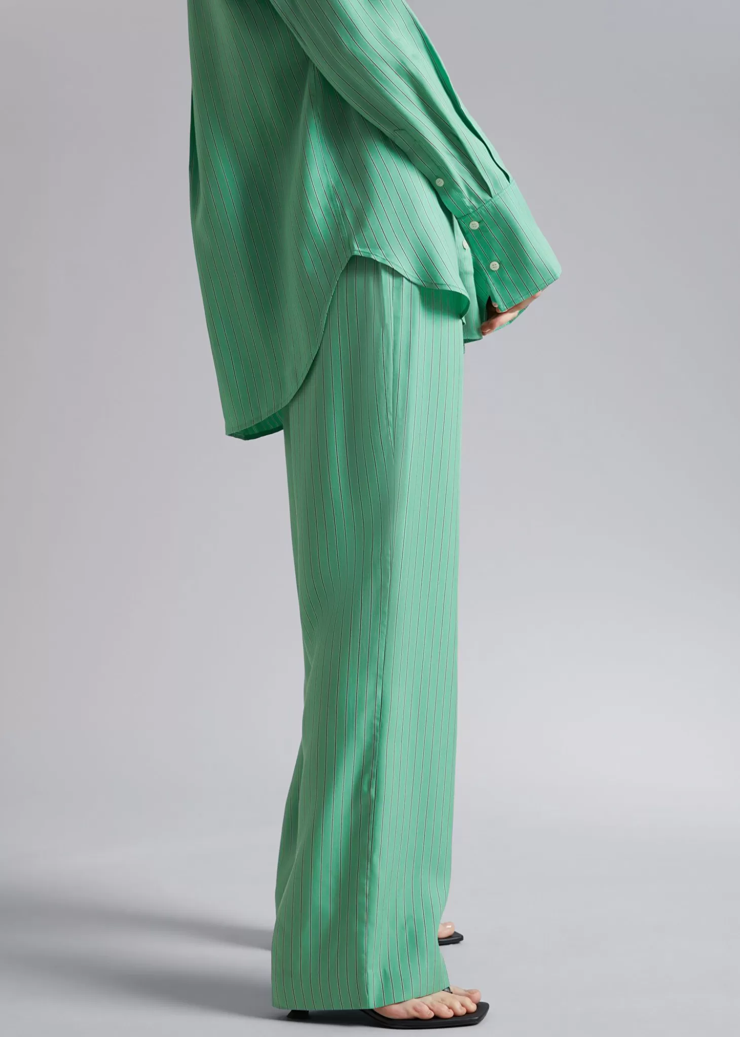 Pantaloni a righe Best & Other Stories con taglio comodo - Verde, Nero e Bianco