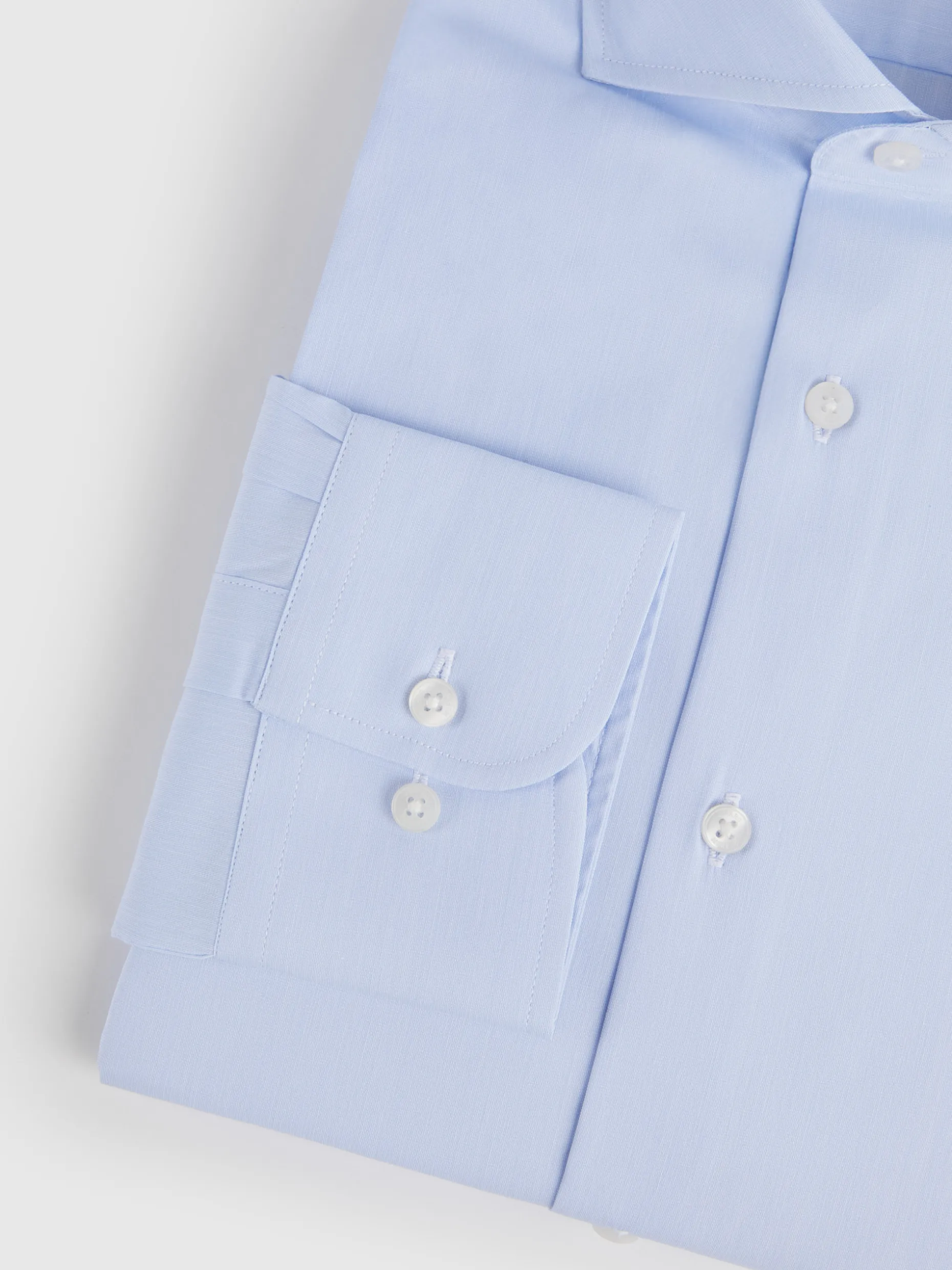 Camicia Comoda in Tessuto Filo a Filo - Design Moda Contemporanea Alvaro Moreno con Taglio Ergonomico e Tessuto Traspirante per Massimo Comfort Quotidiano