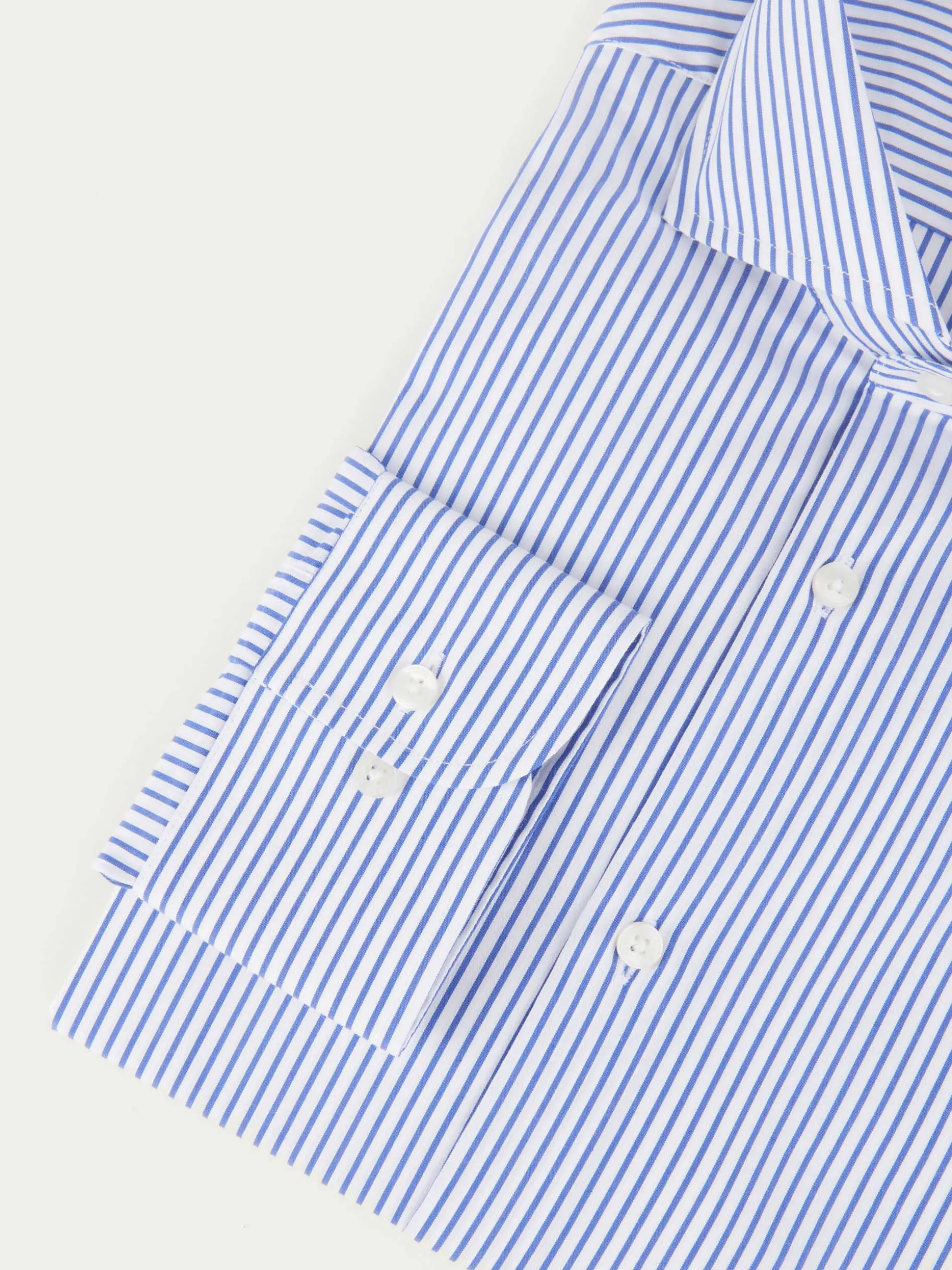 Camicia Elegante con Strisce Comode - Abbinamento Perfetto da Negozio Alvaro Moreno