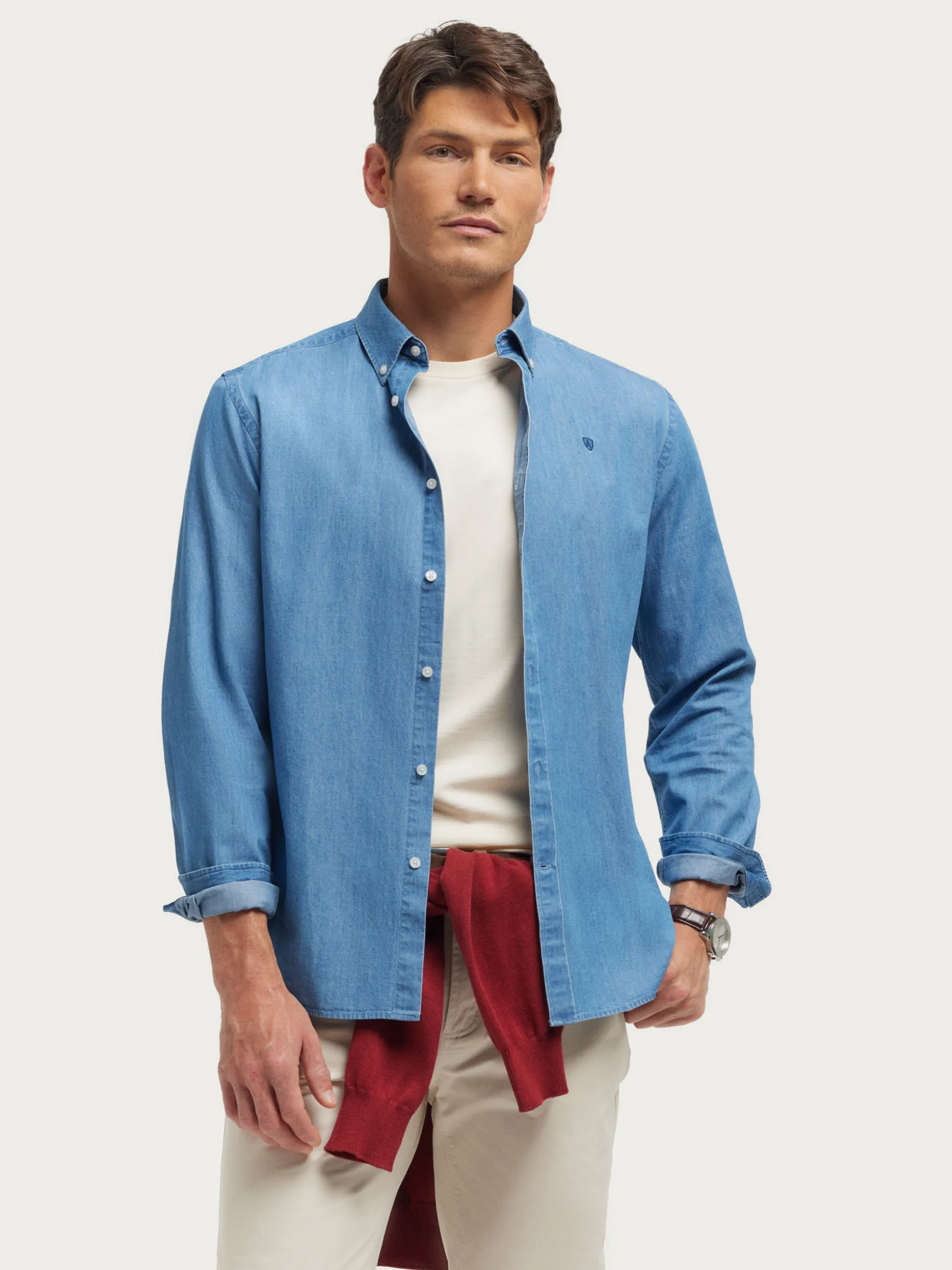 Alvaro Moreno - Camicia in Denim Confortevole con Collo Button-Down, Design Moderno e Dettagli Artigianali