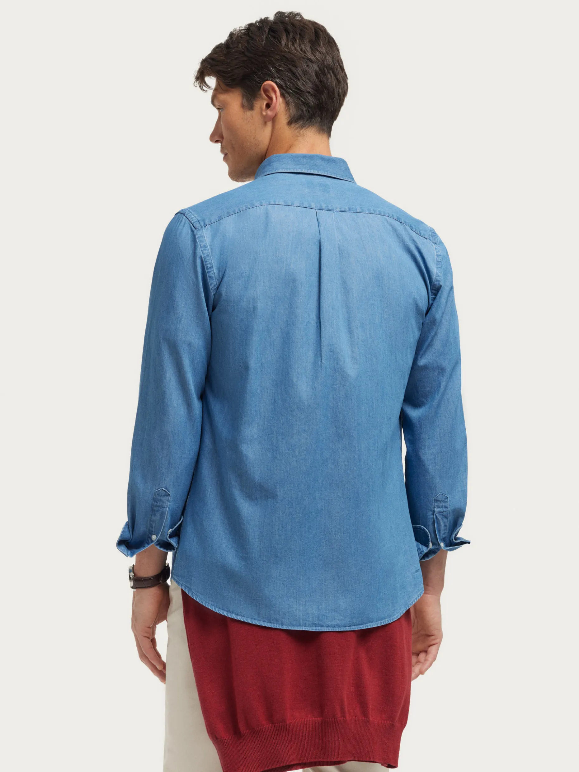 Alvaro Moreno - Camicia in Denim Confortevole con Collo Button-Down, Design Moderno e Dettagli Artigianali