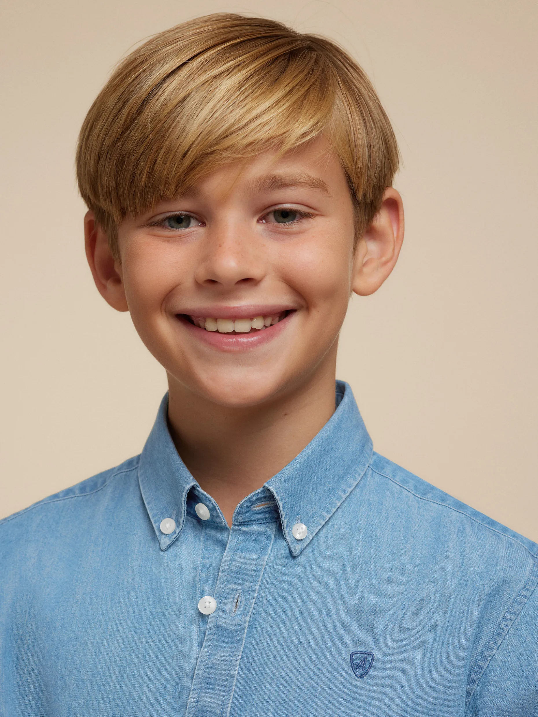 CAMICIA DENIM PER BAMBINI - Promozione Stile Casual di Alvaro Moreno, Confortevole e Moderna
