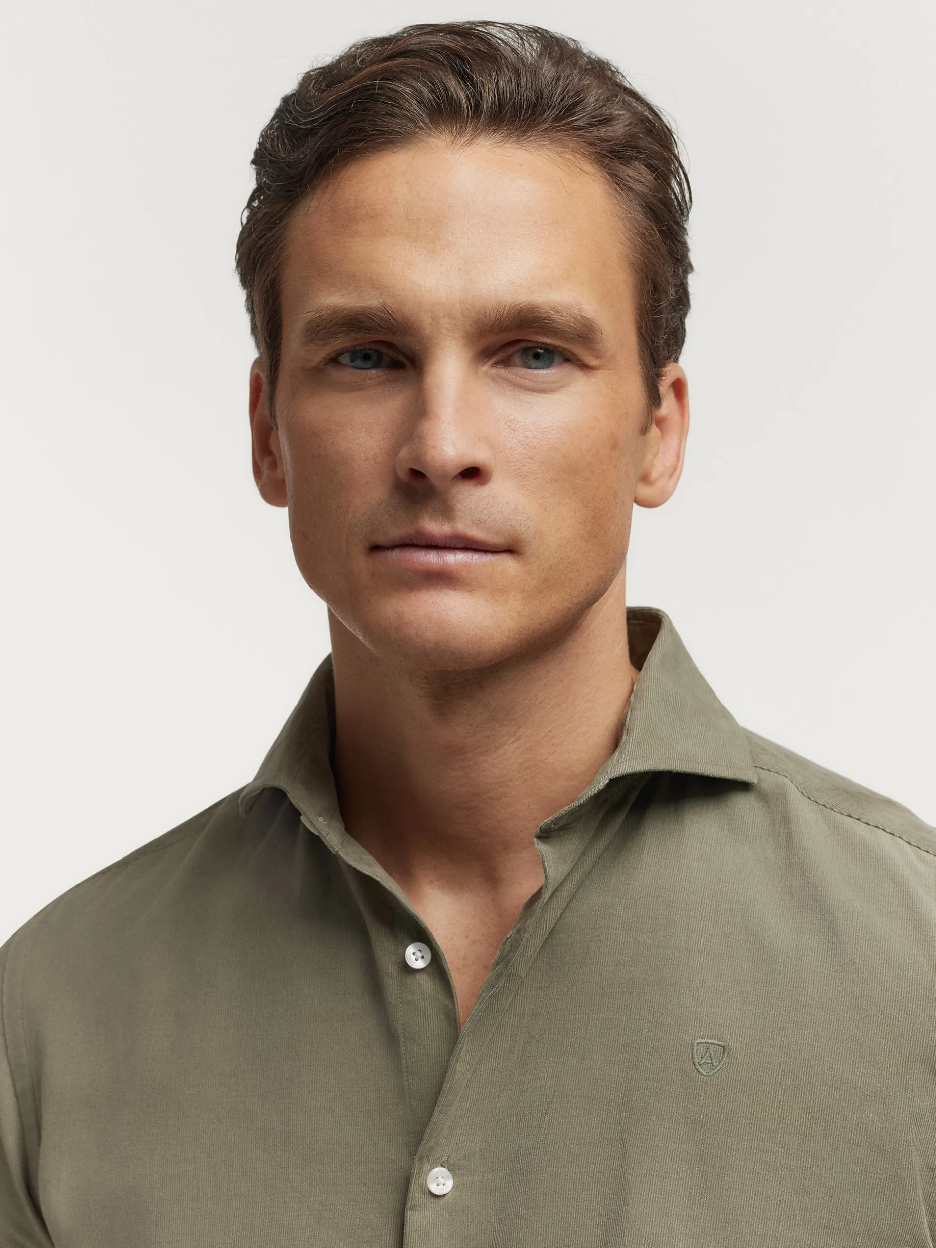 Camicia in Microvelluto Verde con Giacchetta - Stile Alvaro Moreno Fashion