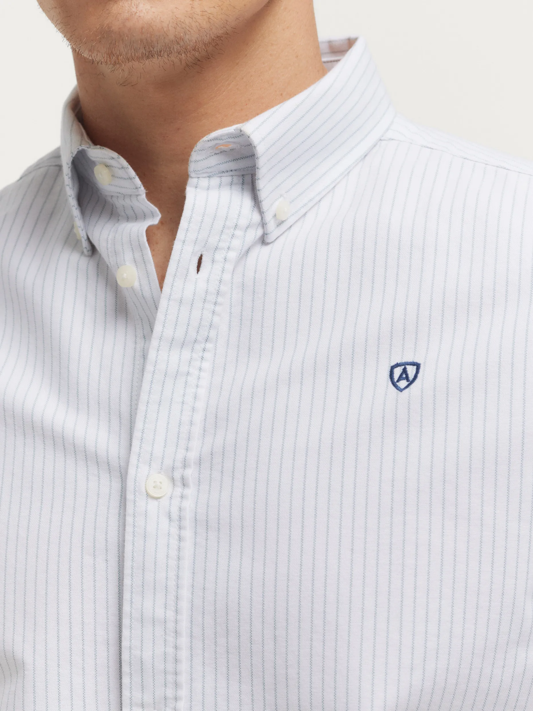 Camicia Oxford Aston Uomo - Stile Casual in Cotone Premium | Collezione Alvaro Moreno
(:,、,)