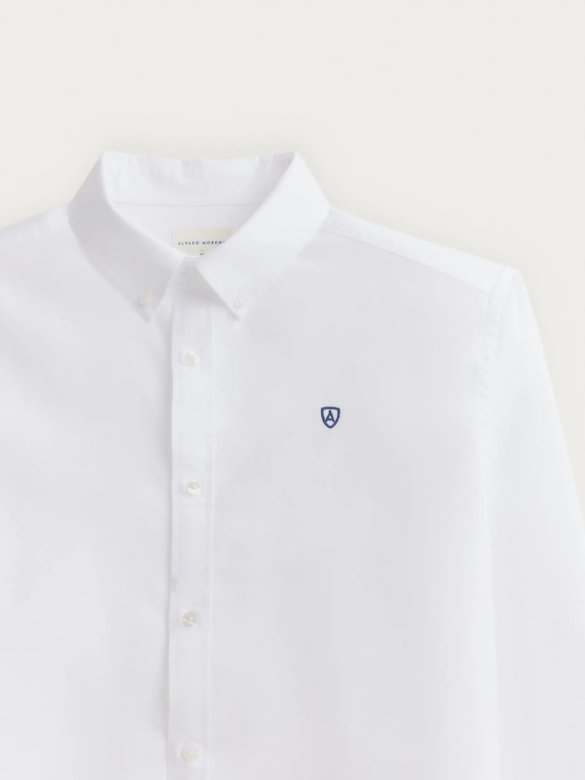 Alvaro Moreno Outlet: Camicia Oxford Classica - Tessuto resistente e comfort assicurato per lo stile quotidiano
