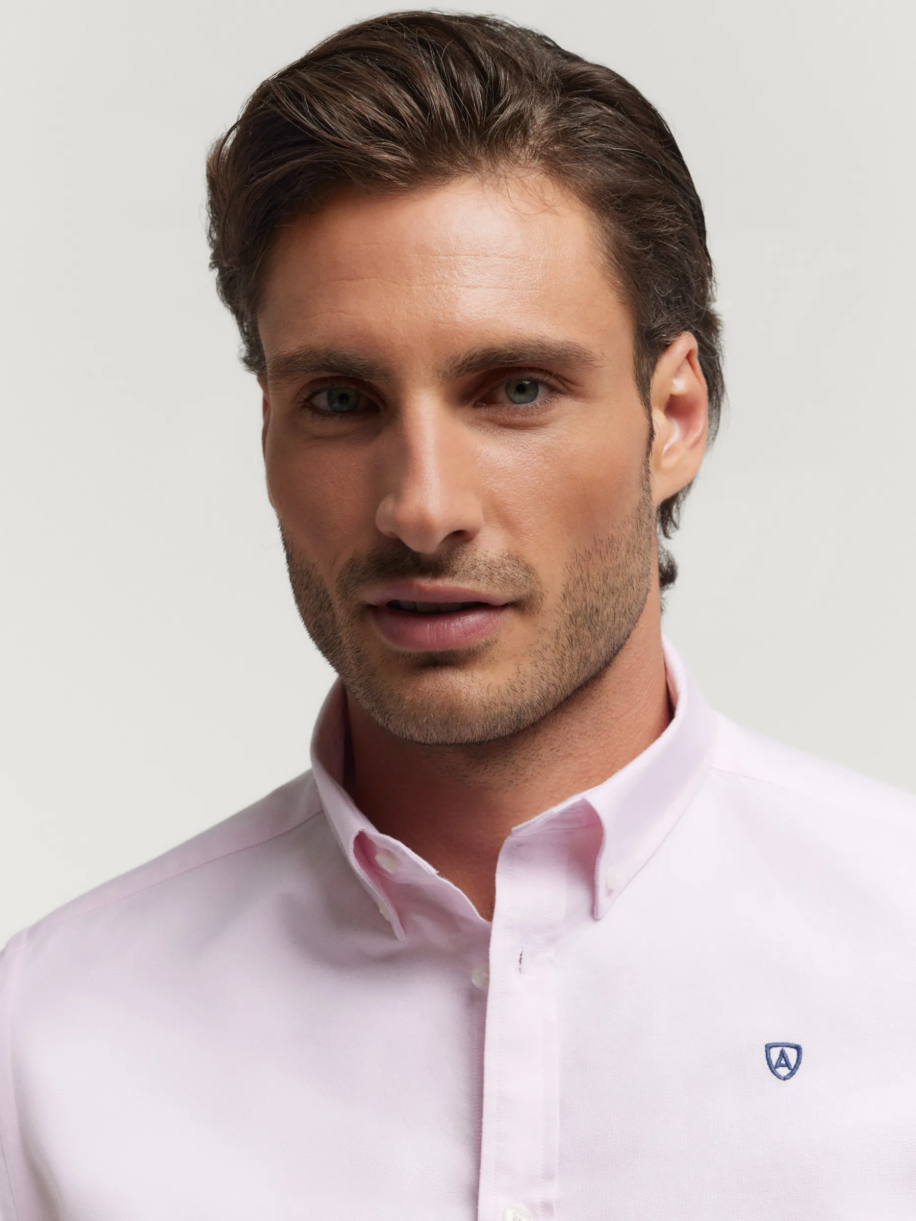 Camicia Oxford Classica Uomo - Tessuto Resistente e Confortevile | Collezione Essentials by Alvaro Moreno