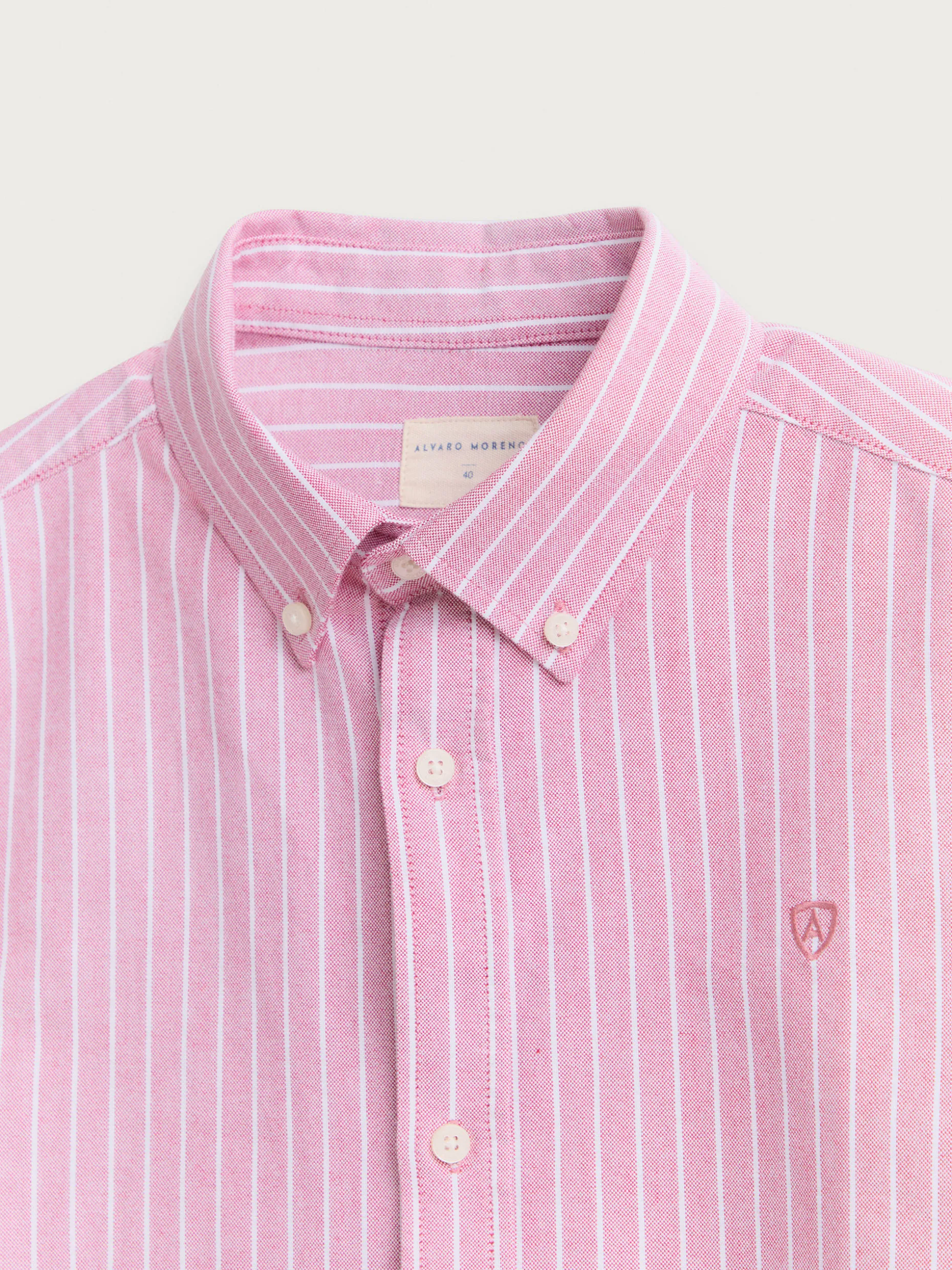 Camicia Oxford Elegante - Club Collection by Álvaro Moreno  
Stile Intramontabile per Uomo Moderno  

（，，