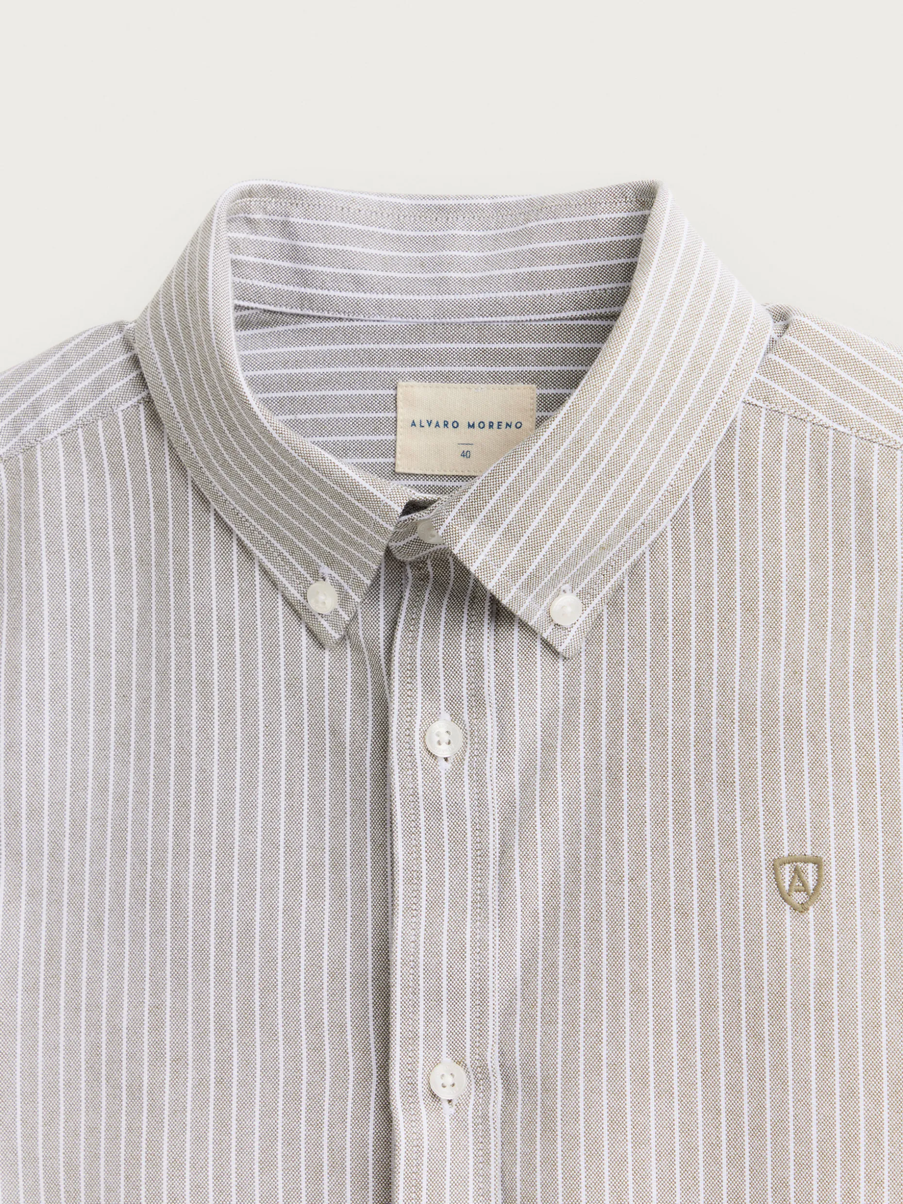 Camicia Uomo in Tessuto Oxford Diplomat - Stile Classico di Alvaro Moreno, Taglio Moderno e Confortevole