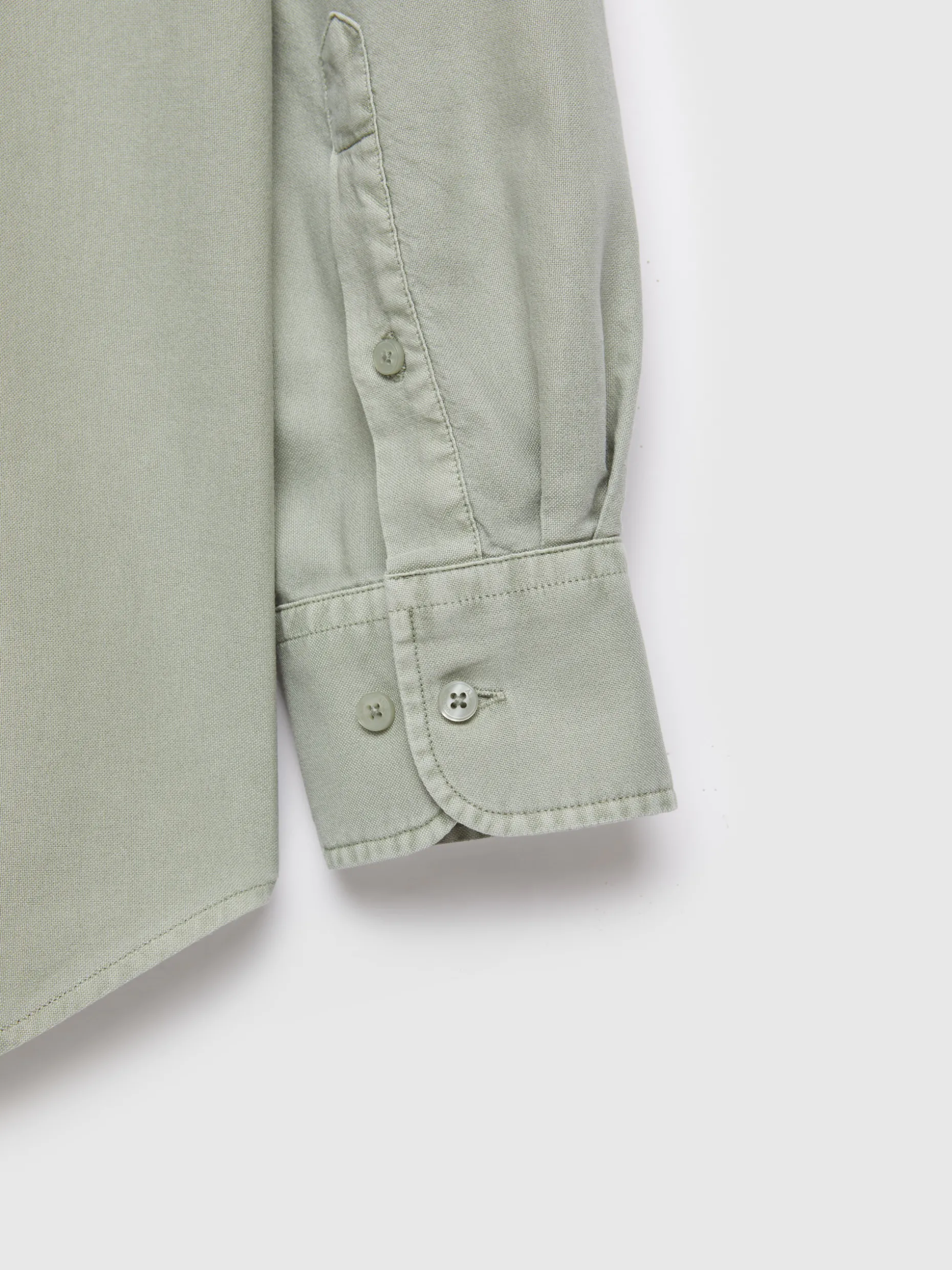 Camicia Oxford Classica con Taschino, Tinto a Mano - Design Esclusivo di Alvaro Moreno