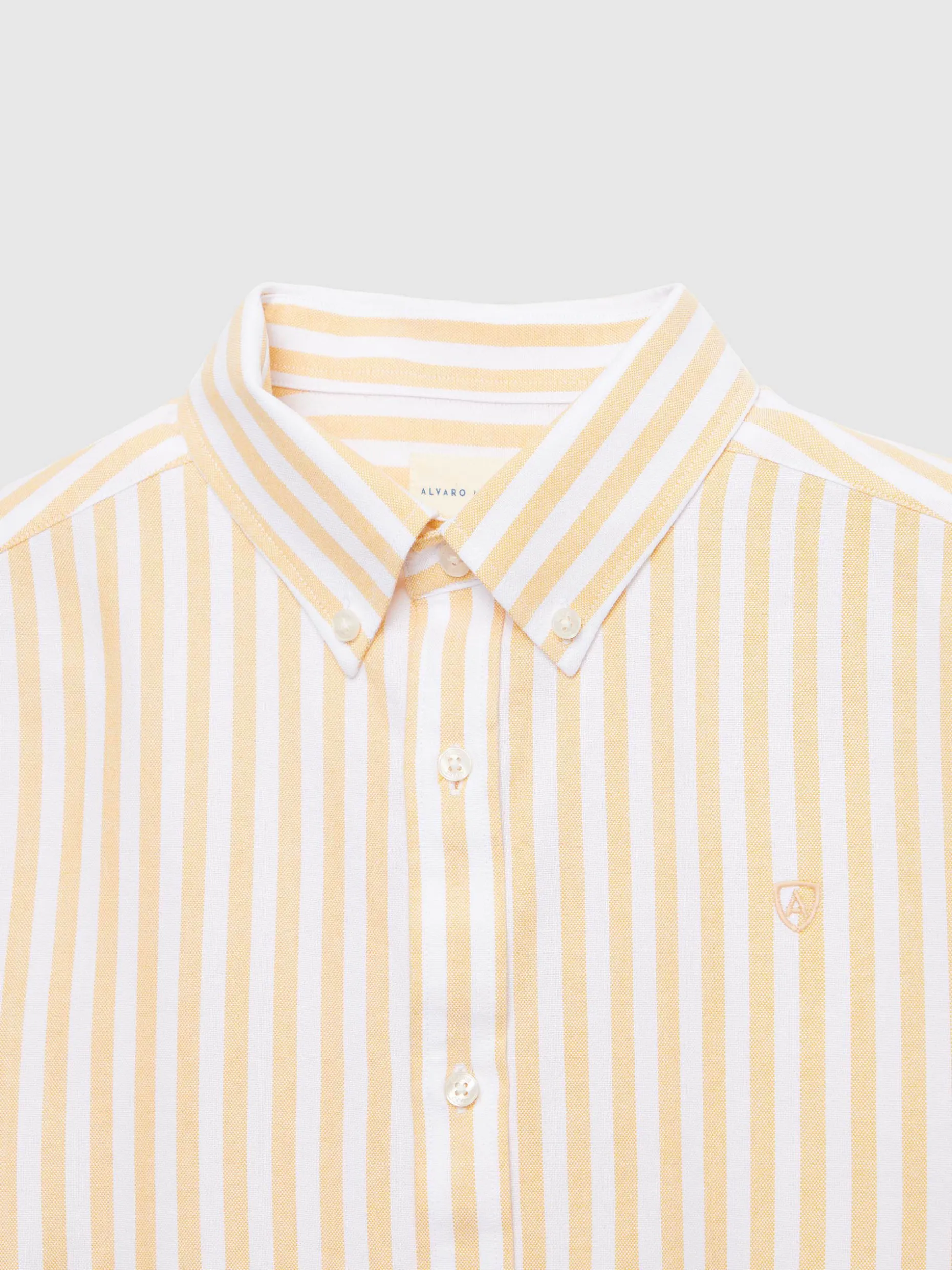 Camicia Uomo in Oxford Alvaro Moreno - Design Elegante con Riflessi al Tramonto, Stile Casual con Bottoni a Contrasto