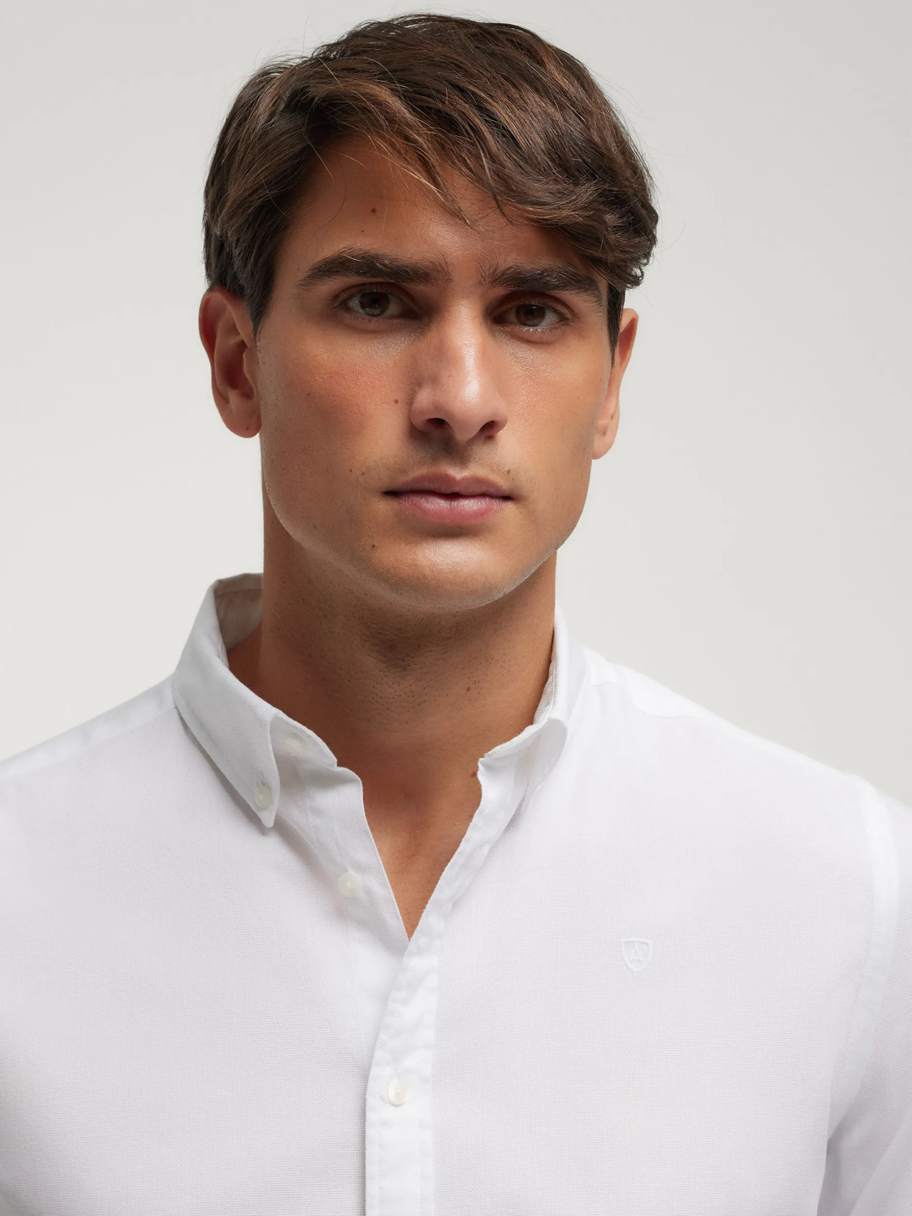 Camisa Elegante con Tinta Naturale - Stile Panama di Alvaro Moreno a Prezzo Accessibile