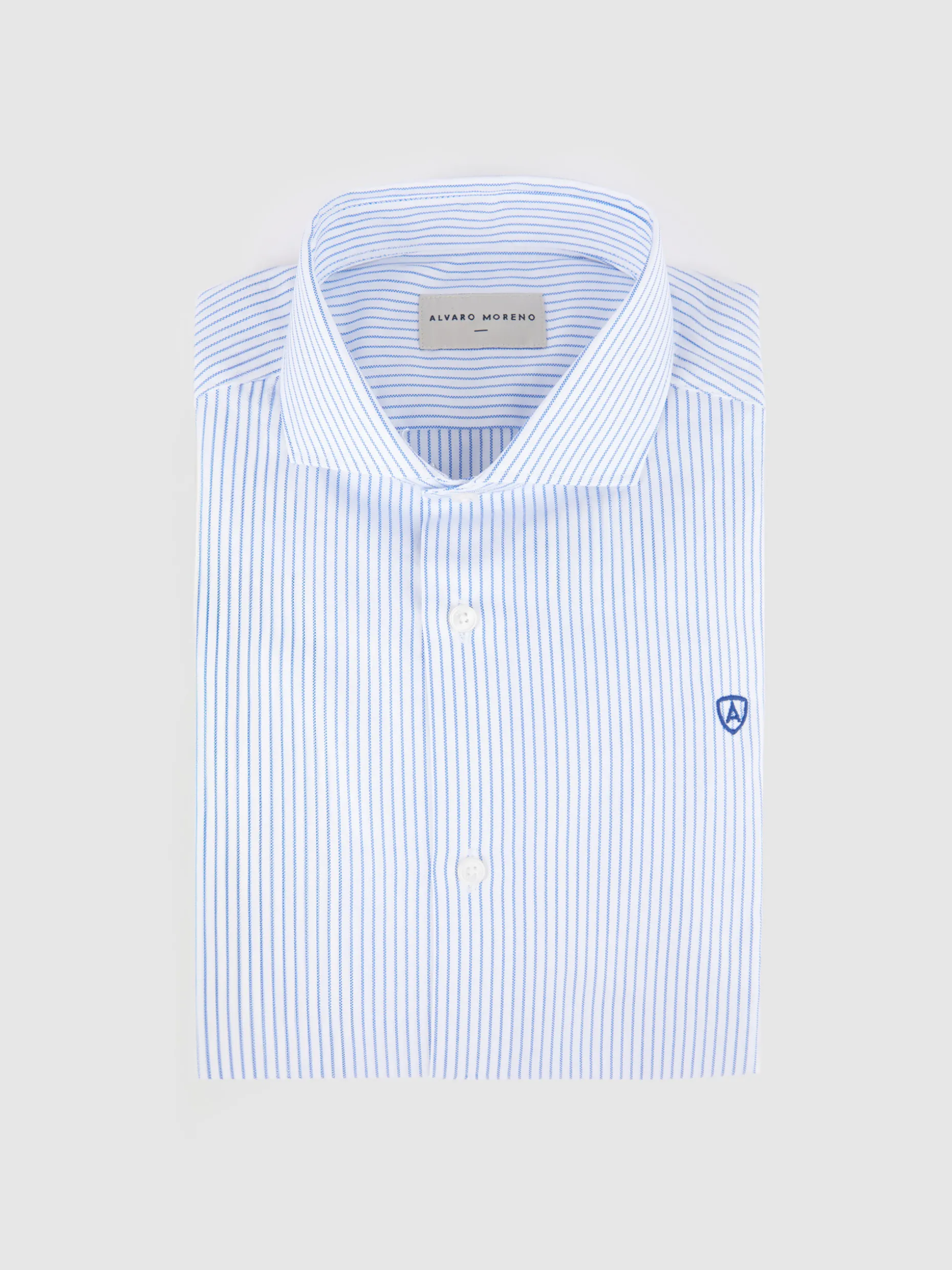 Maglietta Uomo Casual a Righe Ispirata allo Stile Panama - Elegante e Comoda da Alvaro Moreno Collection 

Confezionata in Cotone Leggero con Design Vibrante - Perfetta per l'Estate 2024 - Da Indossare Tutto il Giorno