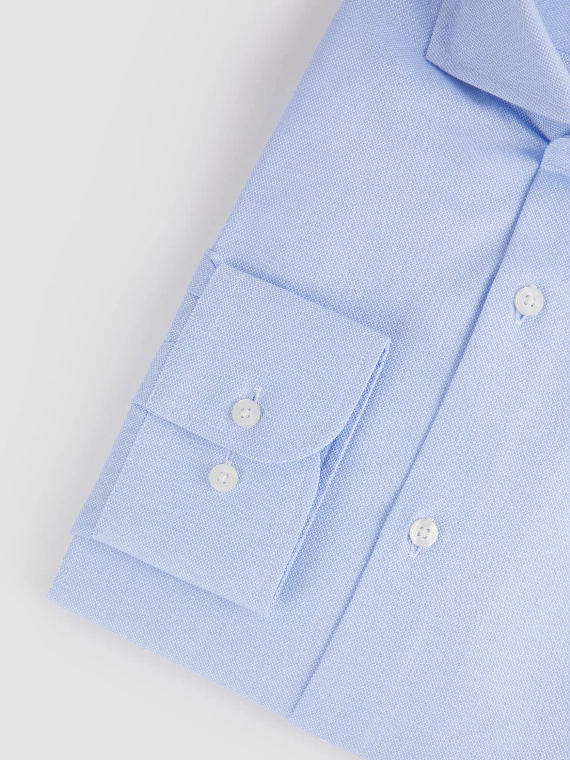 Abito Elegante con Taglio Strutturato | Collezione Premium Álvaro Moreno - Tessuto Pregiato per Look Impeccabile 

(：Abito Strutturato Álvaro Moreno - Design Professionale in Fibra Esclusiva)