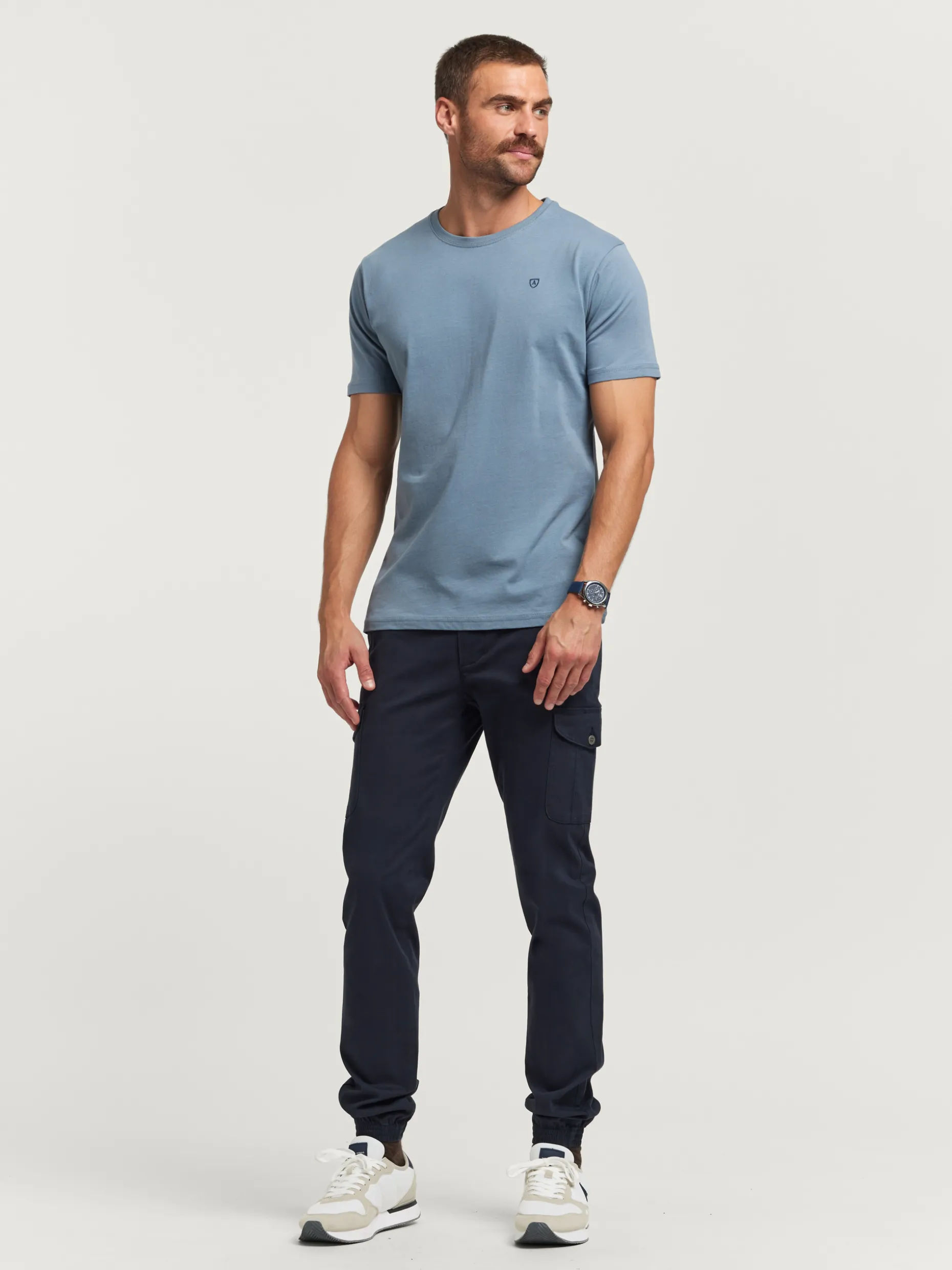 Maglietta Unisex in Cotone Essenziale - Collezione Autunno 2023 | Negozio Alvaro Moreno