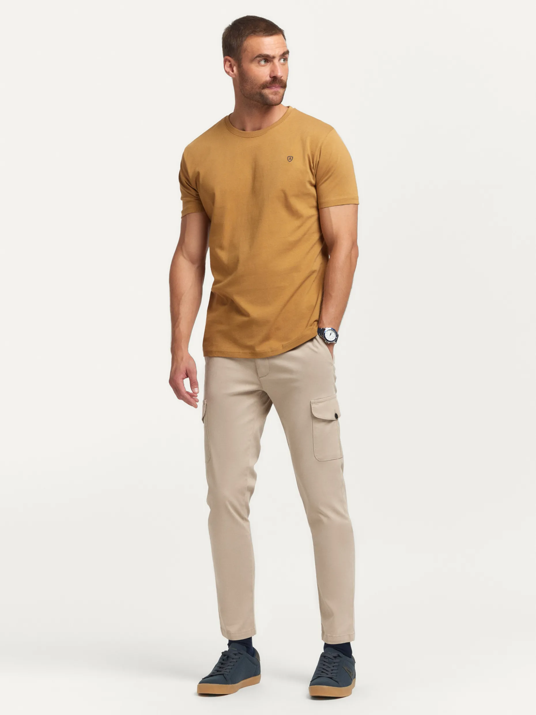Álvaro Moreno Maglietta Essenziale Uomo - Design Minimalista, Comfort Ottimale | Top Scelta Autunno/Inverno 2024