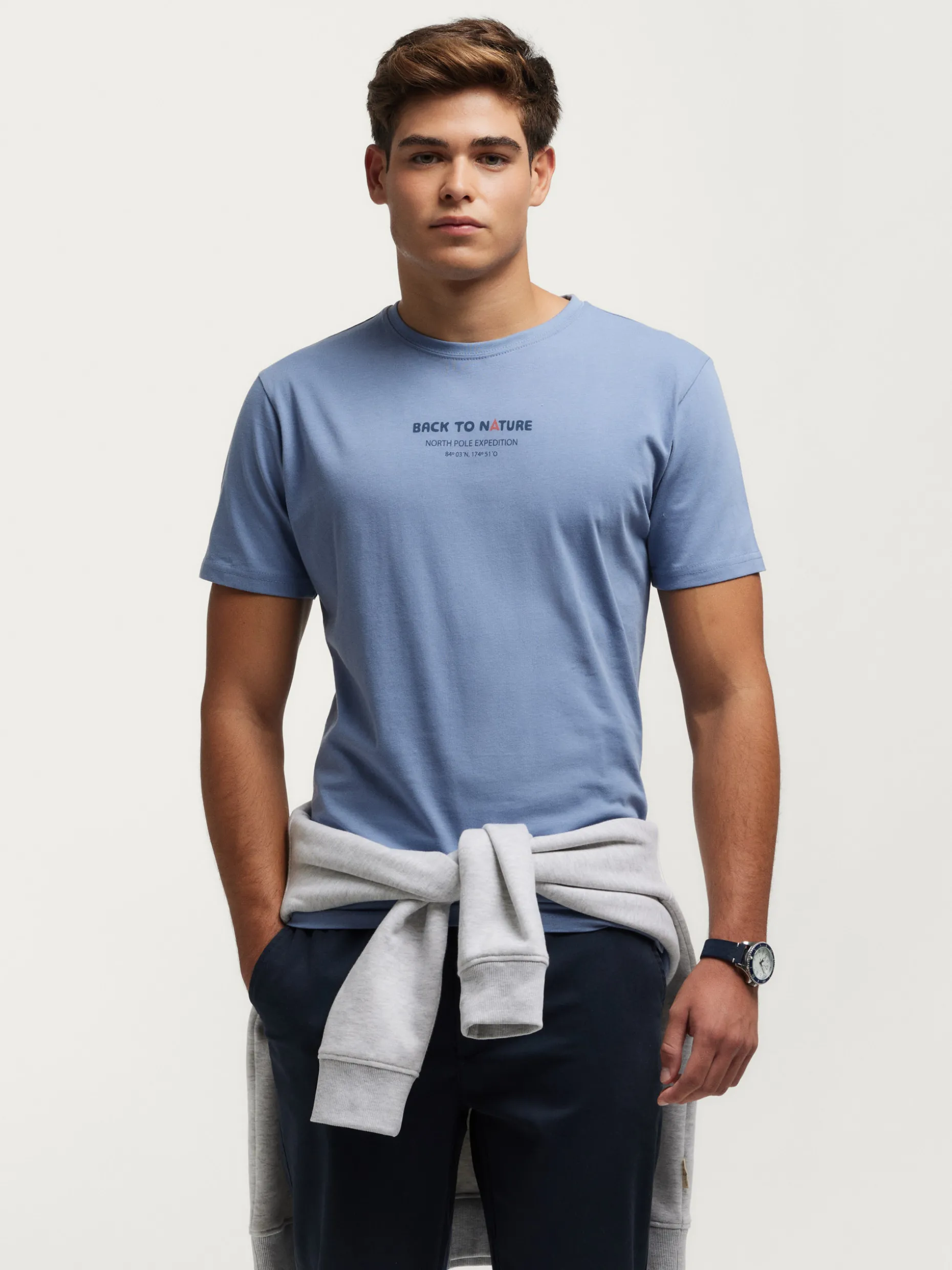 Maglietta Uomo Stile Avventura - Collezione Alvaro Moreno | Outlet Esclusivo