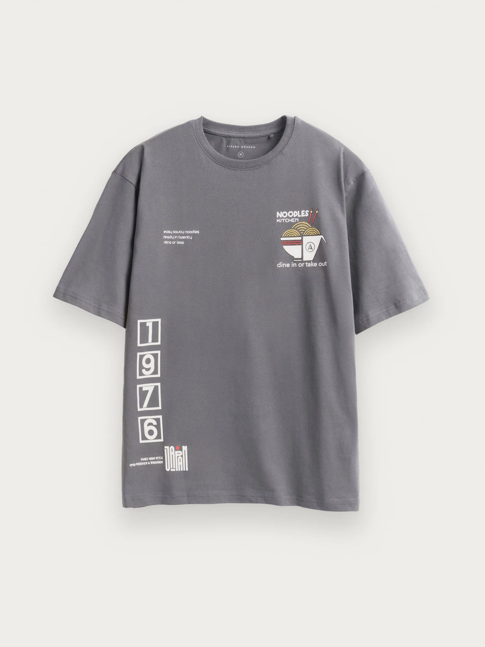 CAMISETA Cucina Alvaro Moreno - Maglietta Professionale in Cotone Premium con Design Esclusivo | Confezione Artigianale e Prezzo Competitivo
