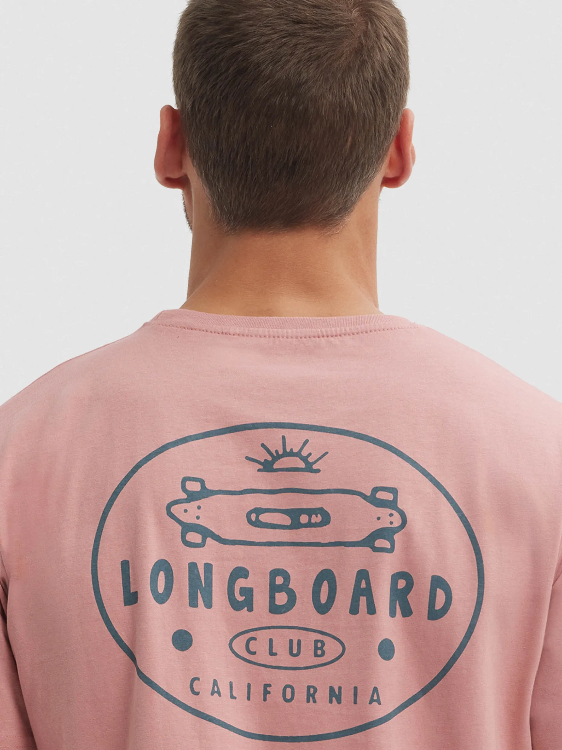 Maglietta Sportiva Longboard con Grafica Unica - Design Casual di Álvaro Moreno a Prezzo Conveniente