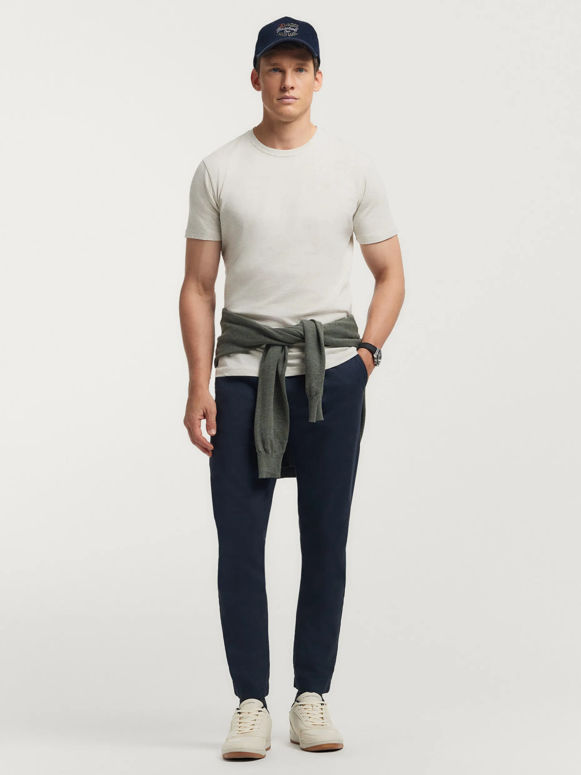 Maglietta Unisex in Tessuto Mélange Confortevole - Design Esclusivo di Álvaro Moreno, Stagione Primavera/Estiva