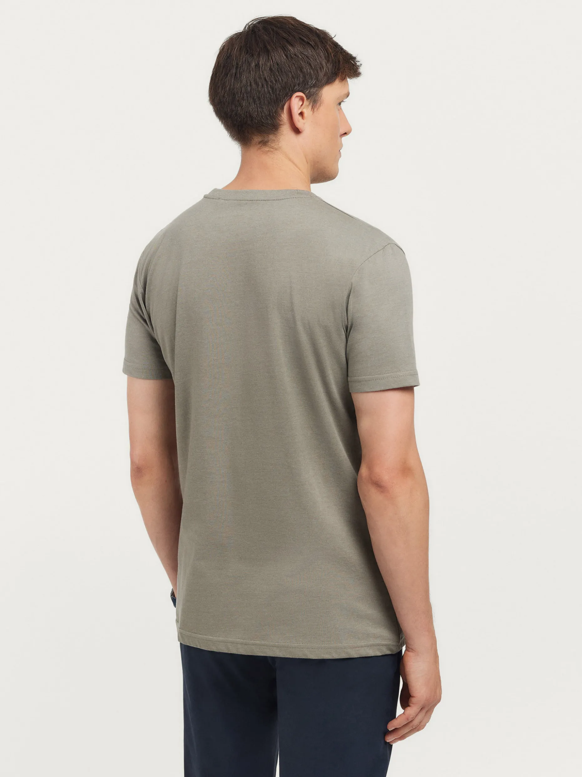 Maglietta Essential in Tessuto Melange - Collezione Premium di Alvaro Moreno

（：，，，，