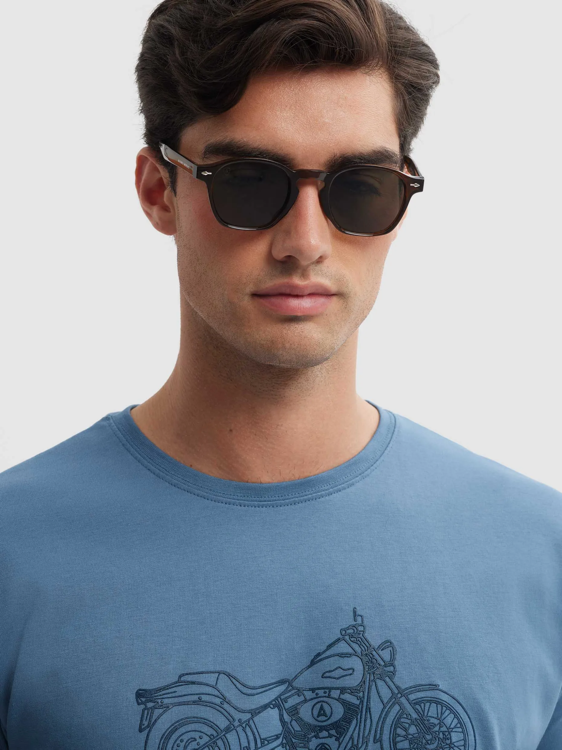 Maglietta Uomo Stile Moto Personalizzata - Sconto Esclusivo di Alvaro Moreno