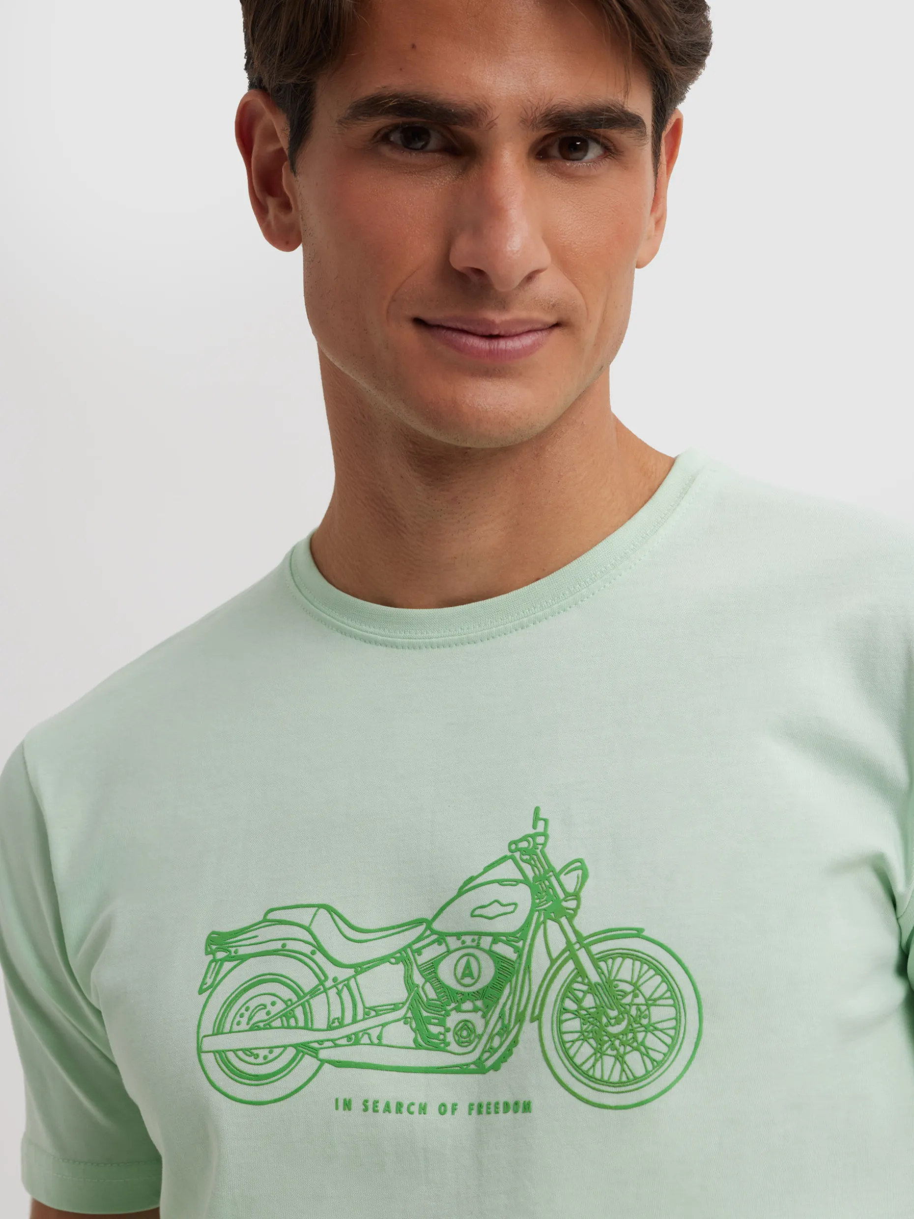 Maglietta Moto Design Esclusivo Alvaro Moreno - Nuova Collezione 2024 con Stile Urbano e Grafica Vintage per Uomo Donna Unisex