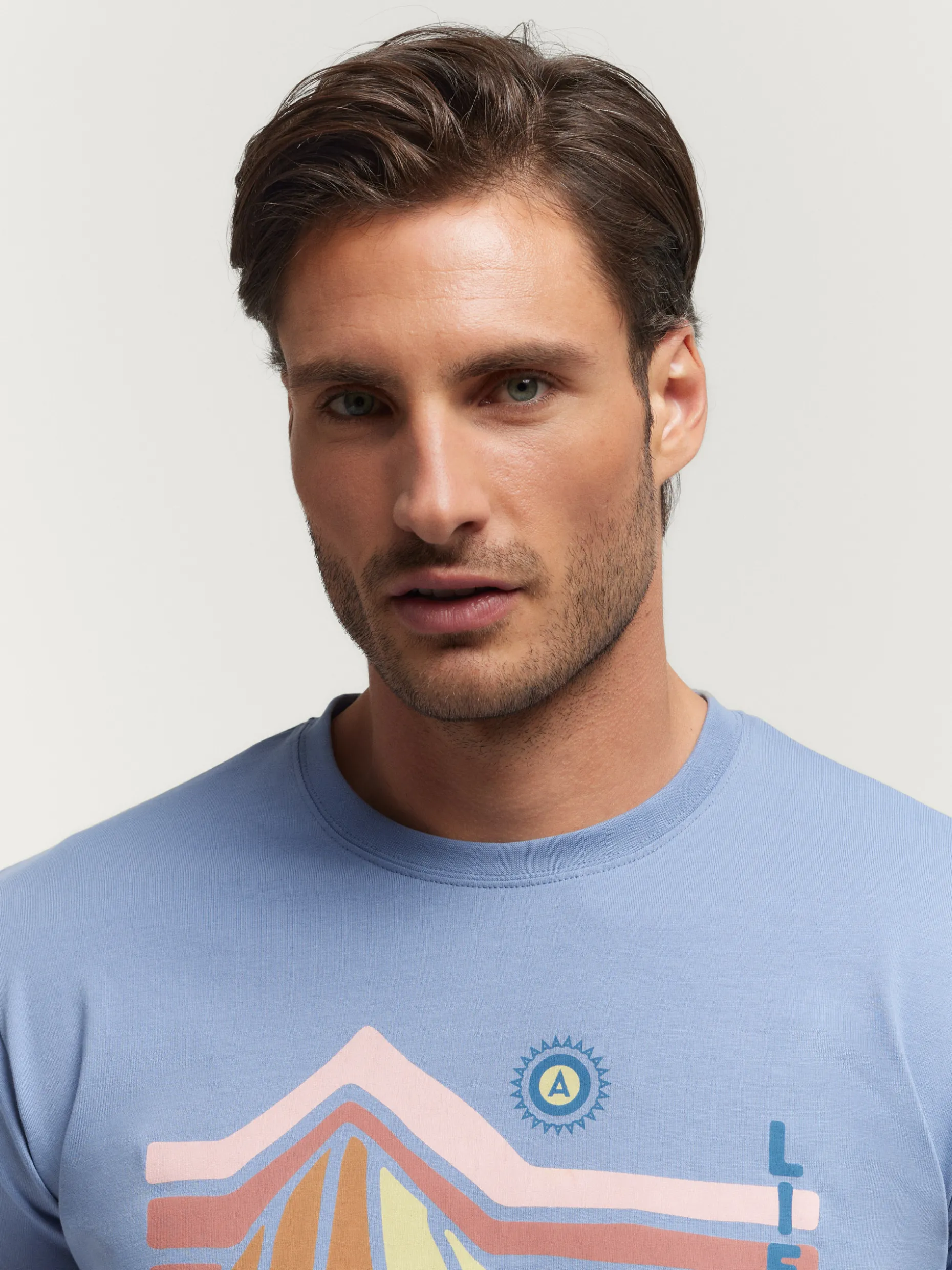 Maglietta Uomo Casual Essenziale - Design Minimal con Tessuto Morbido, Collezione Nature di Alvaro Moreno - Prezzo Accessibile