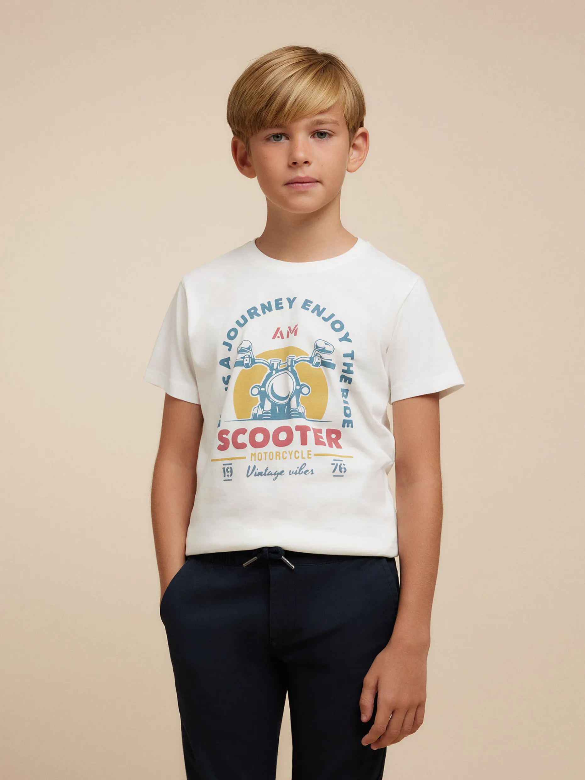 Scooter Junior - Magliette Divertenti per Bambini 3-12 Anni | Collezione Esclusiva Alvaro Moreno

(：，，