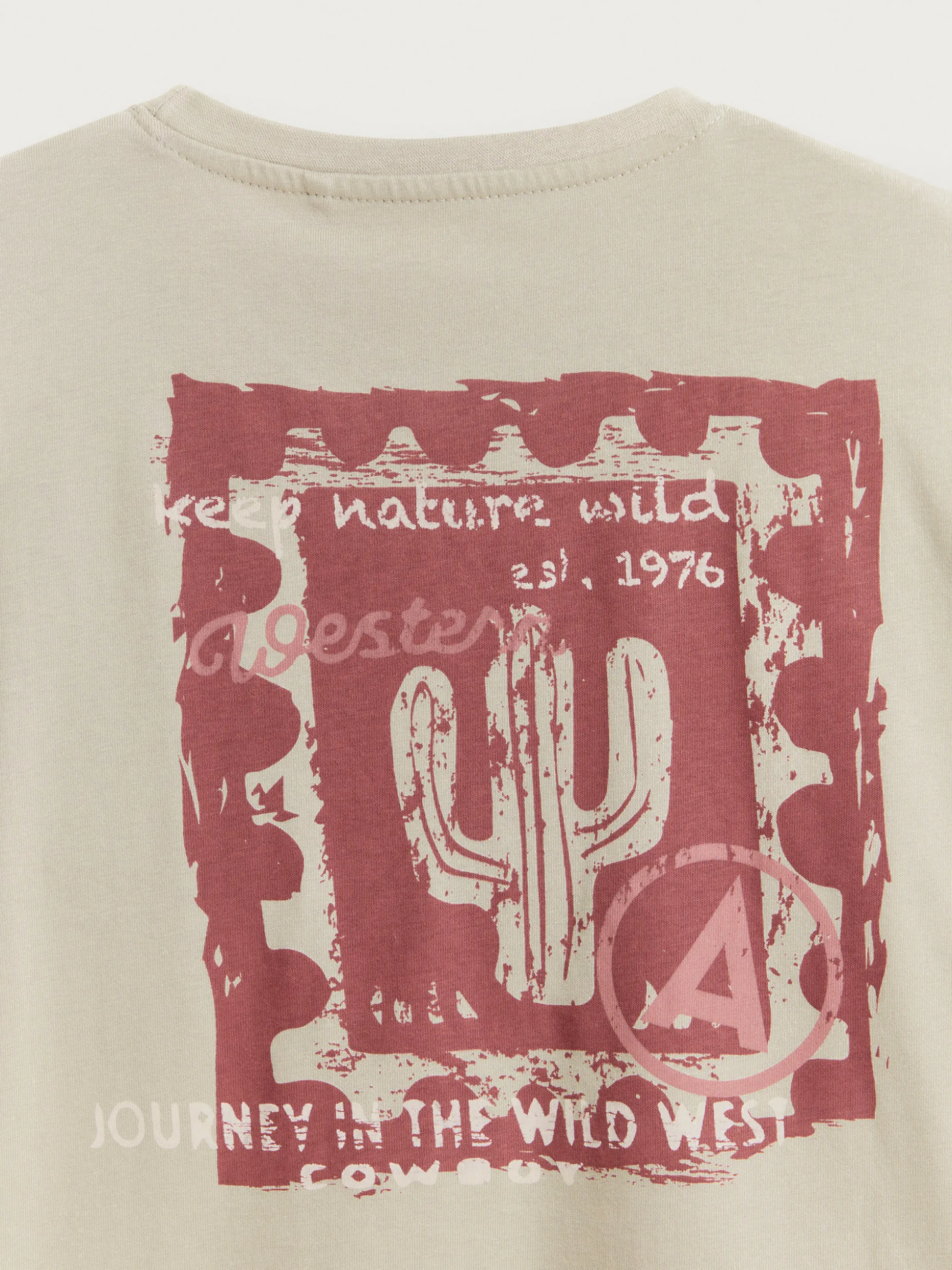 Autentica Maglietta Stile Western con Ricami Originali - Collezione Primavera 2024 di Alvaro Moreno