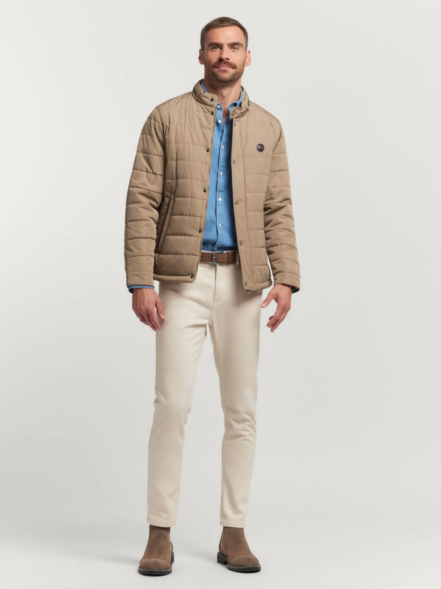 Cacciatrice di Qualità Suprema - Collezione Esclusiva Alvaro Moreno



Giacca Cacciatrice Premium | Edizione Limitata Store Alvaro Moreno



Eccellenza Senza Tempo in Pellame - Linea Speciale Alvaro Moreno Shop

（）