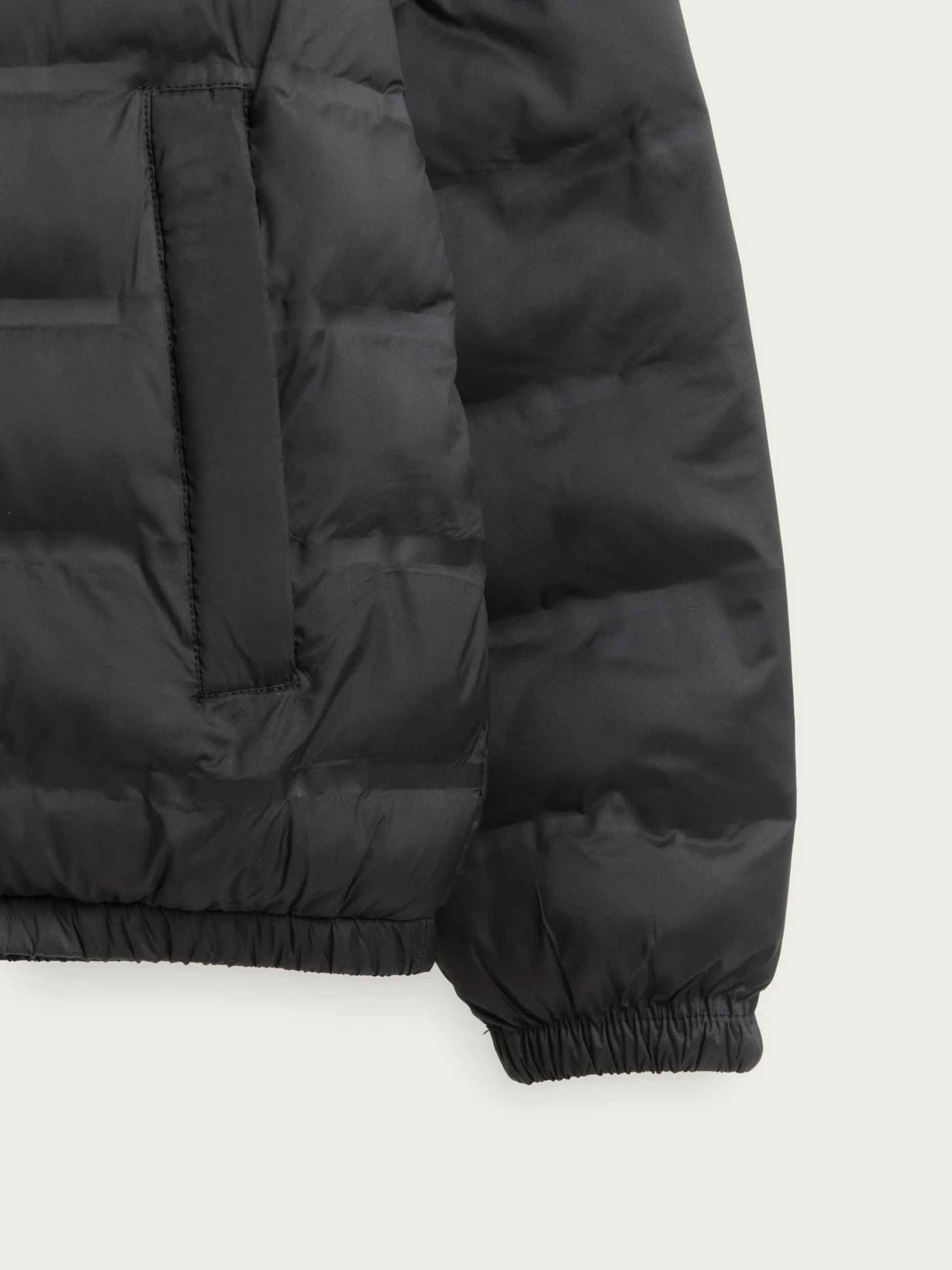 Giacca Cacciatrice Montréal - Collezione Autunno 2023 di Álvaro Moreno | Abbigliamento Premium con Spedizione Diretta 

（：Á，，，）