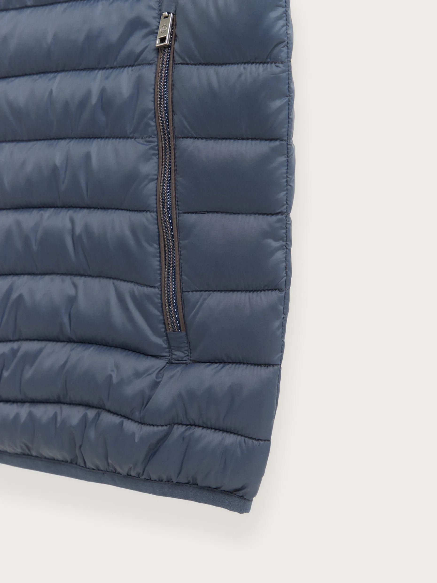 Gilet Denker in Edizione Speciale Alvaro Moreno - Offerta Imperdibile con Sconto Esclusivo