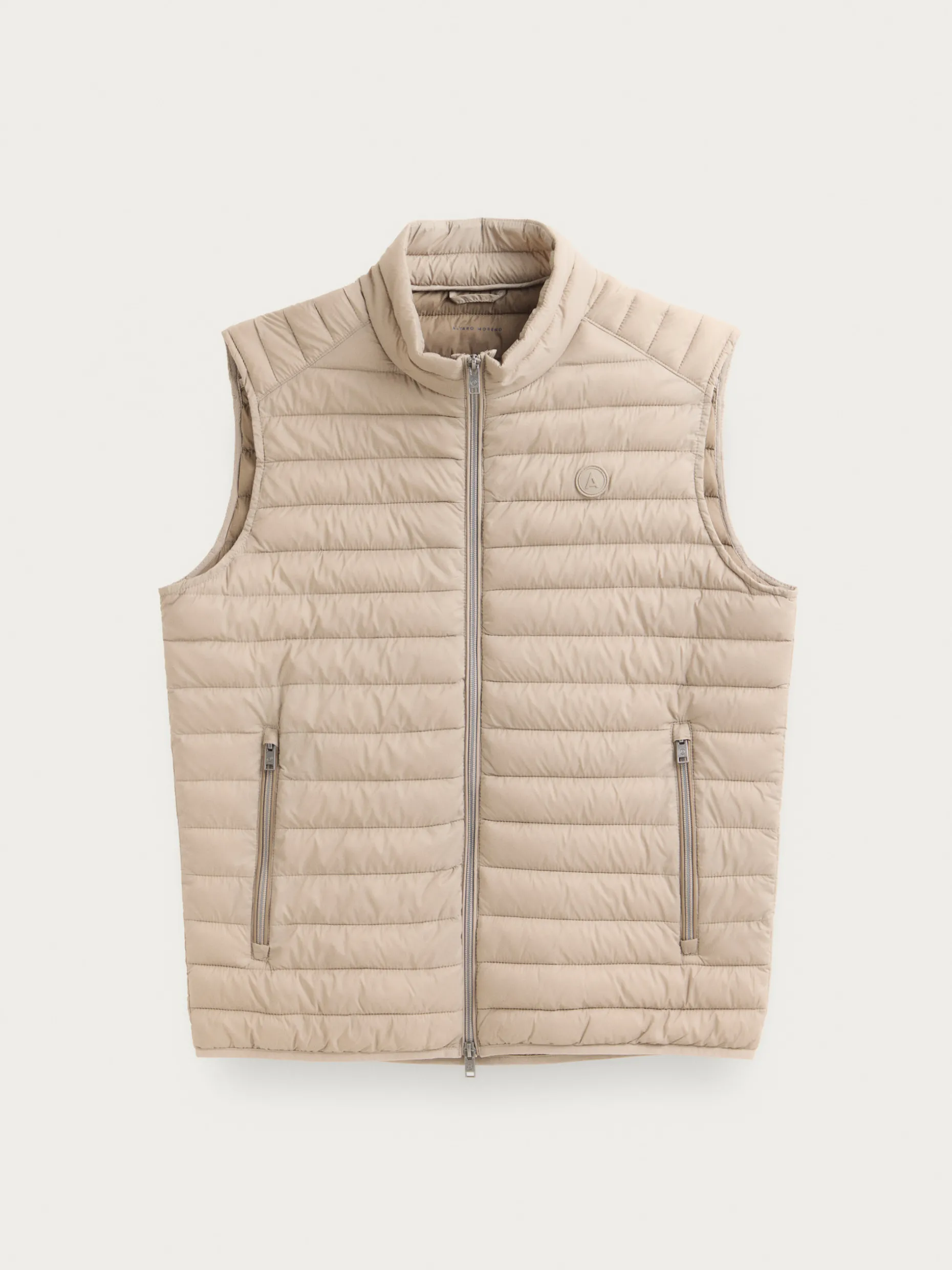 Chaleco Denker Stilizzato Uomo - Design Esclusivo Álvaro Moreno | Moda Confortevole Autunno/Inverno 2024