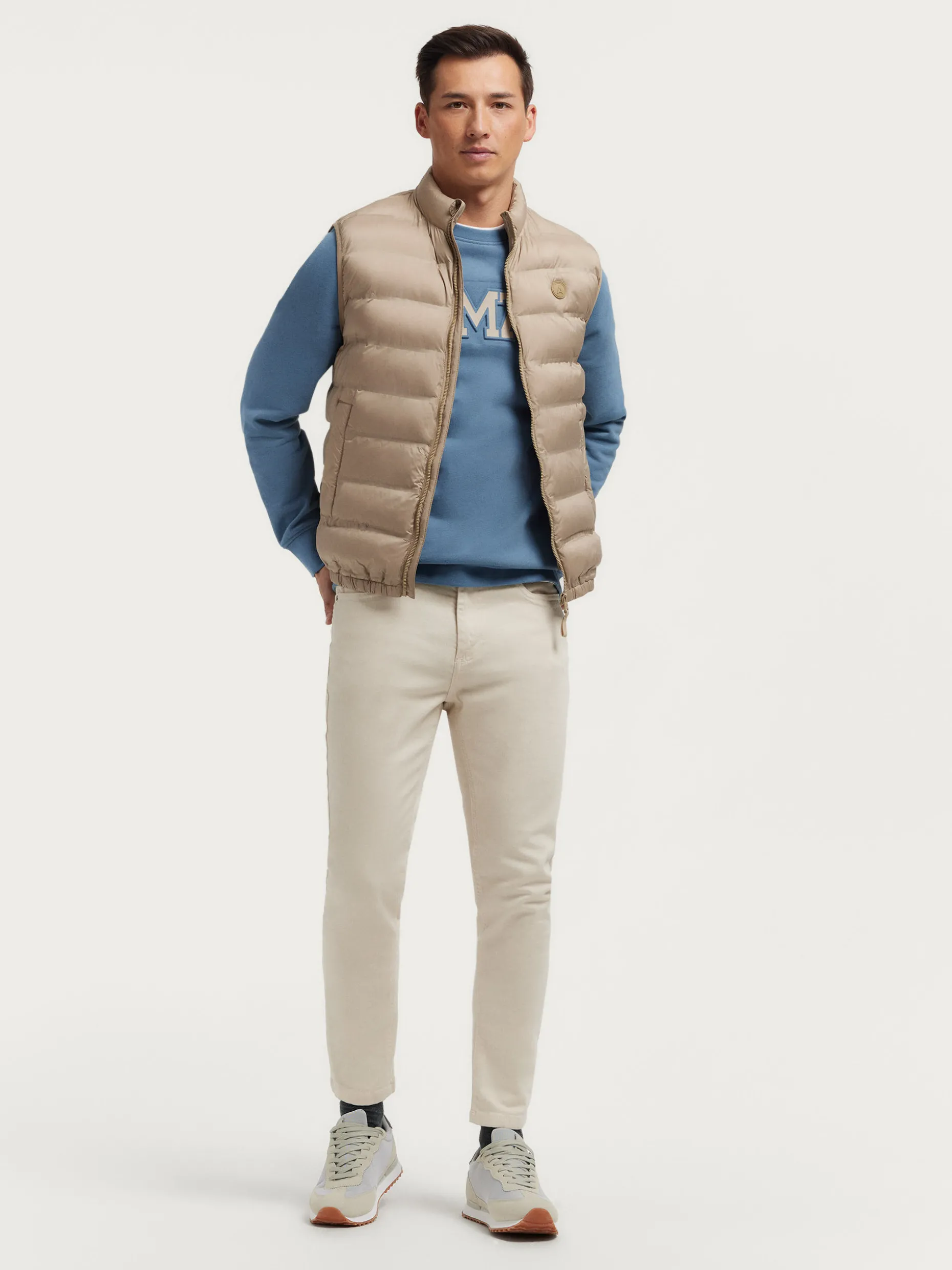 Gilet Uomo Dennis | Design Esclusivo Álvaro Moreno, Stile Moderno e Confortevile
