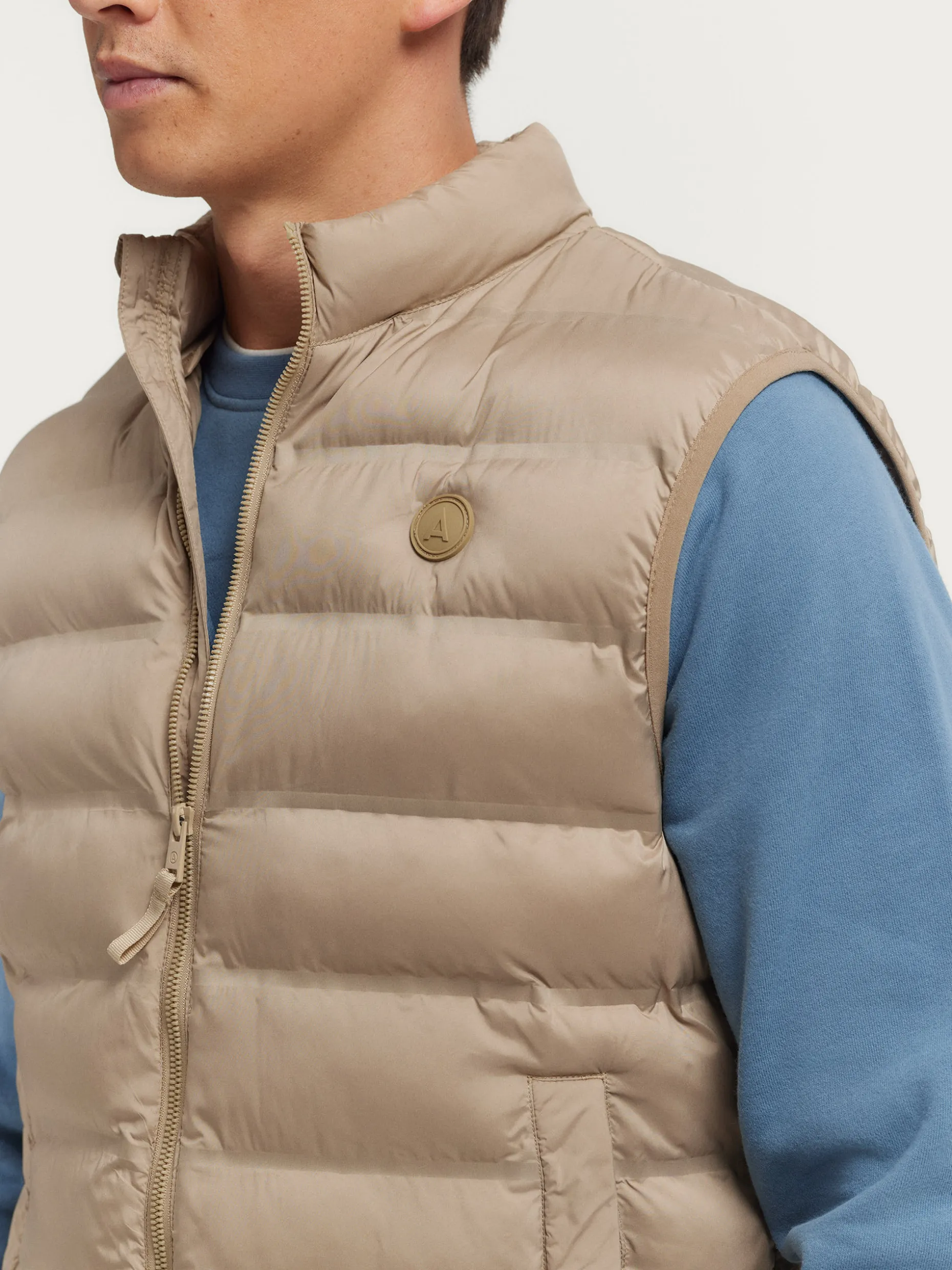 Gilet Uomo Dennis | Design Esclusivo Álvaro Moreno, Stile Moderno e Confortevile