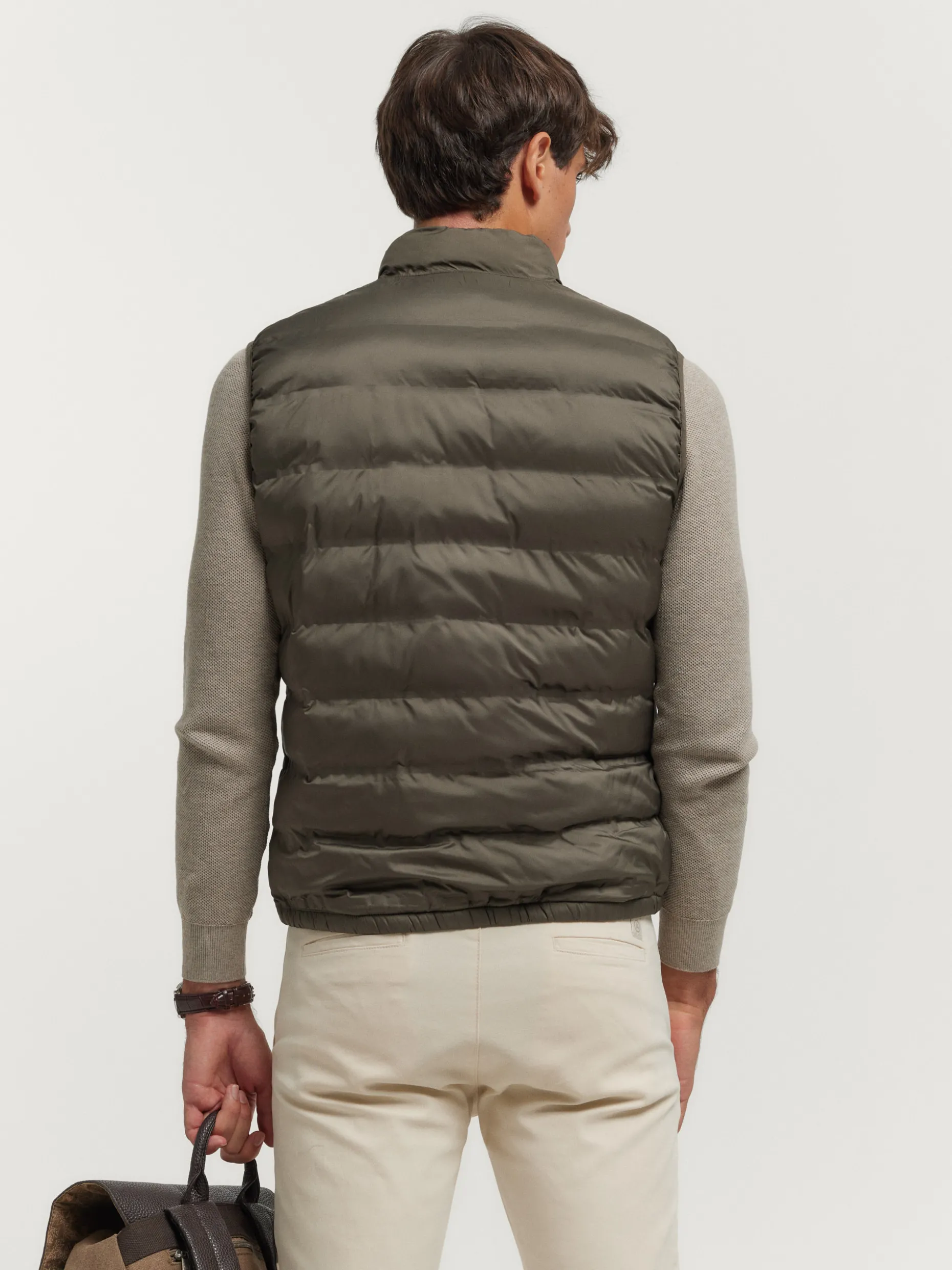 Gilet Uomo Dennis - Stile Casual con Design Essenziale | Abbigliamento Moda Uomo | Collezione Autunno/Inverno del Negozio Alvaro Moreno | Confezione Artigianale per Massimo Comfort