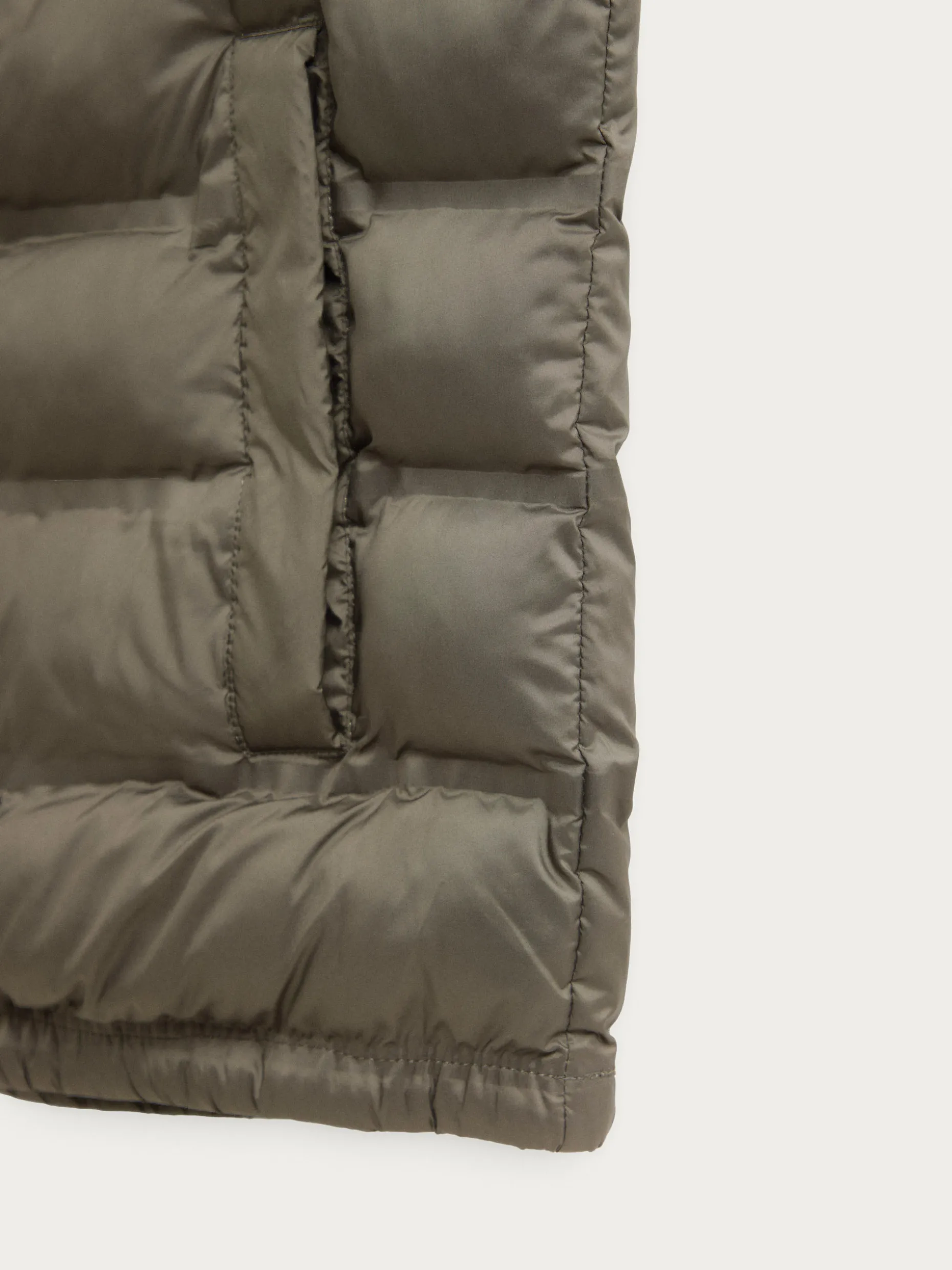 Gilet Uomo Dennis - Stile Casual con Design Essenziale | Abbigliamento Moda Uomo | Collezione Autunno/Inverno del Negozio Alvaro Moreno | Confezione Artigianale per Massimo Comfort