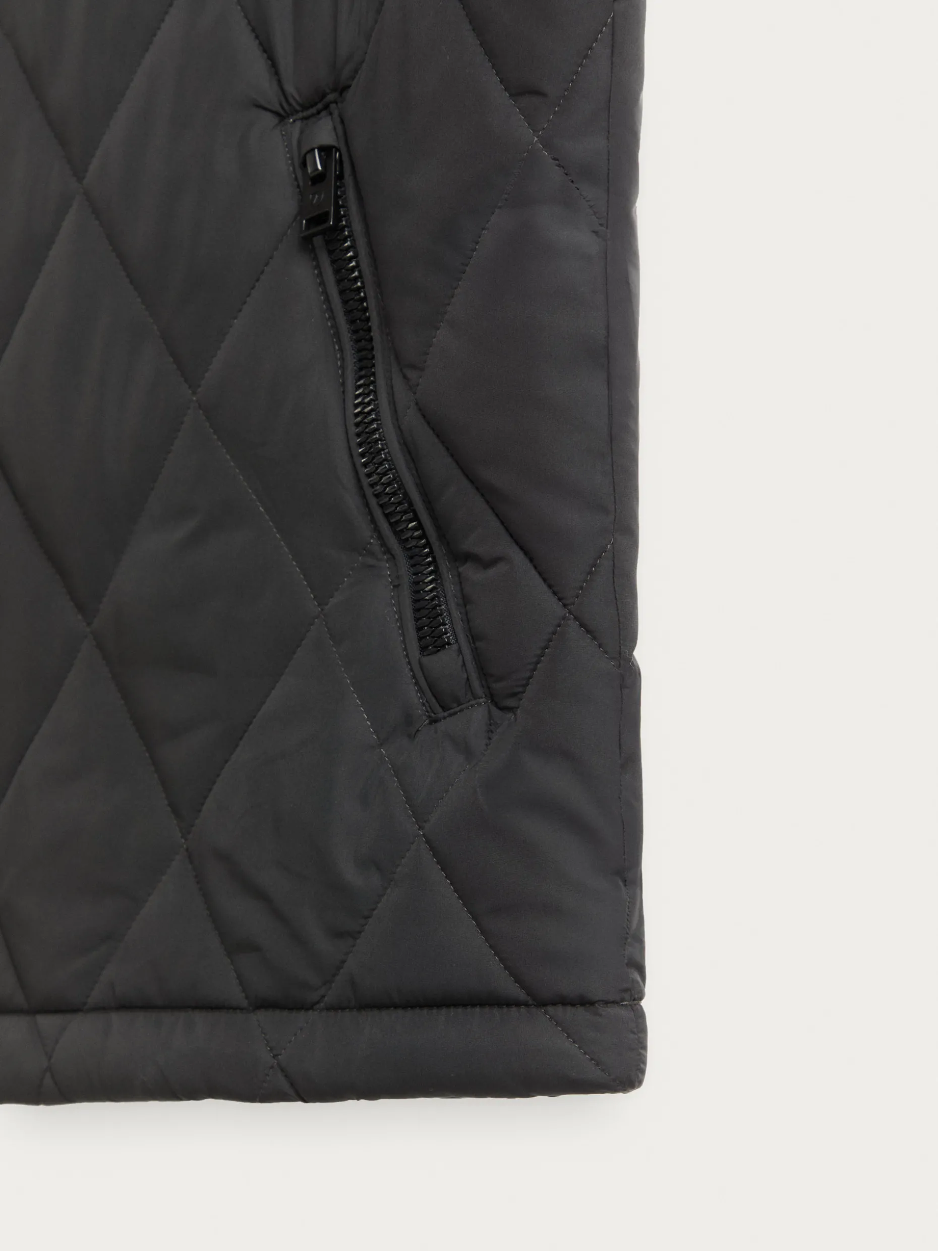 Gilet DRACO Stagione Autunno/Inverno - Design Esclusivo Álvaro Moreno con Rifiniture Premium