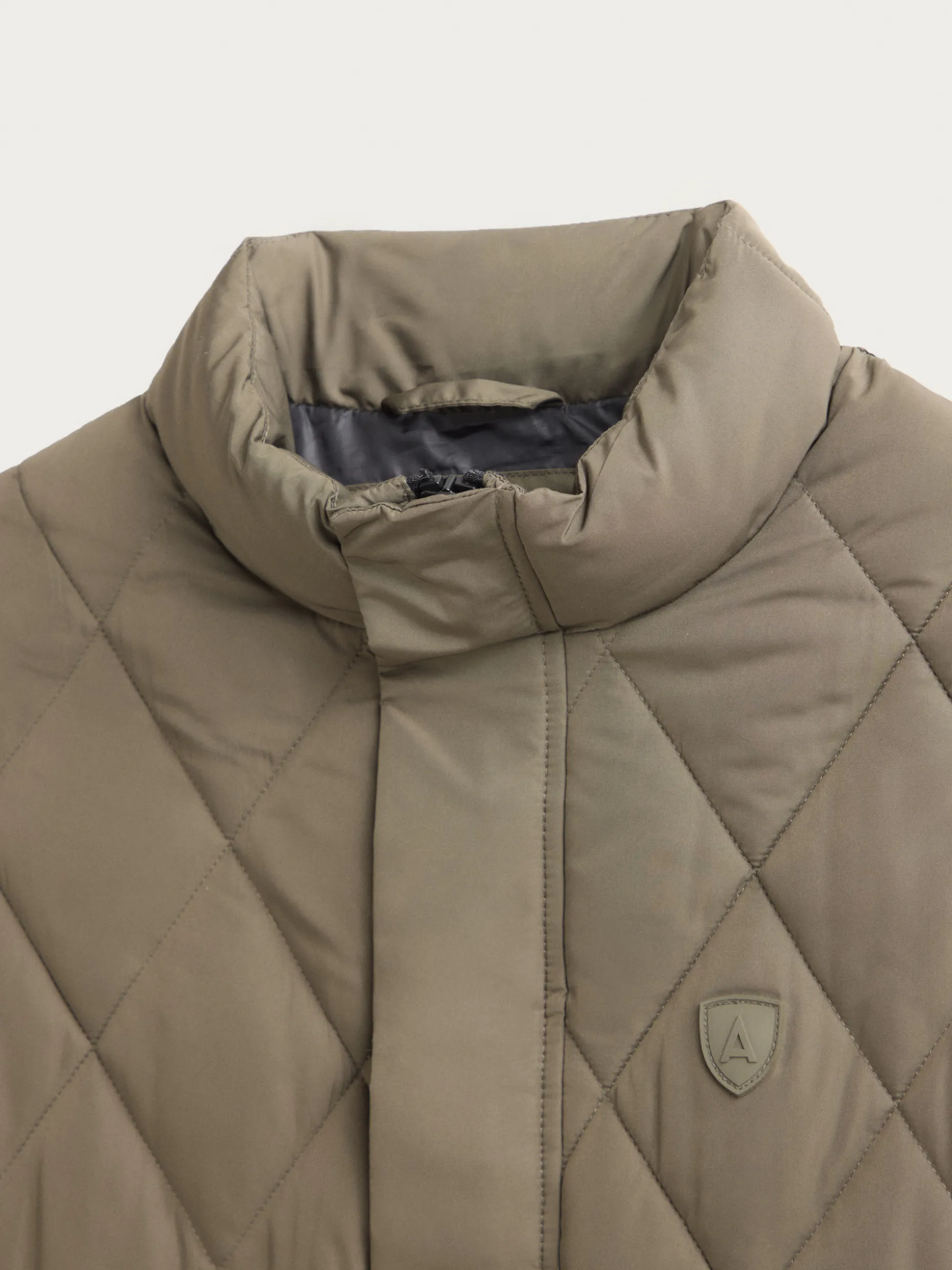 Giubbotto Senza Maniche Draco - Design Esclusivo di Alvaro Moreno | Collezione Moda Autunno/Inverno 2024