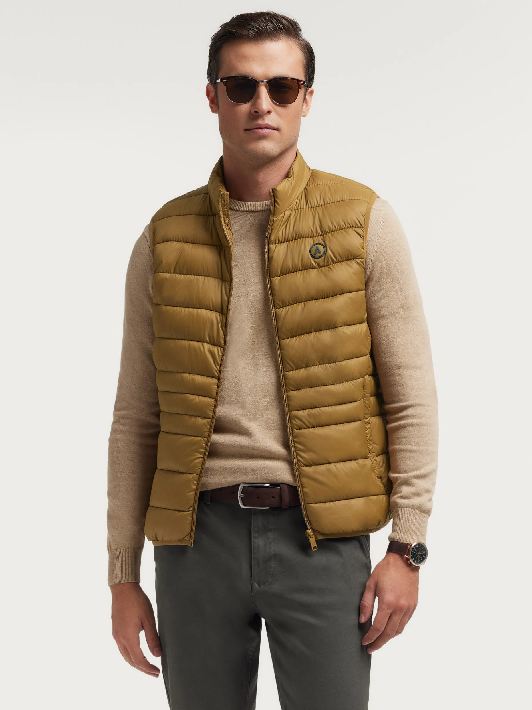 Gilè Morrison di Alvaro Moreno | Abbigliamento Uomo Premium con Design Esclusivo - Acquista Online su [Sito Ufficiale]